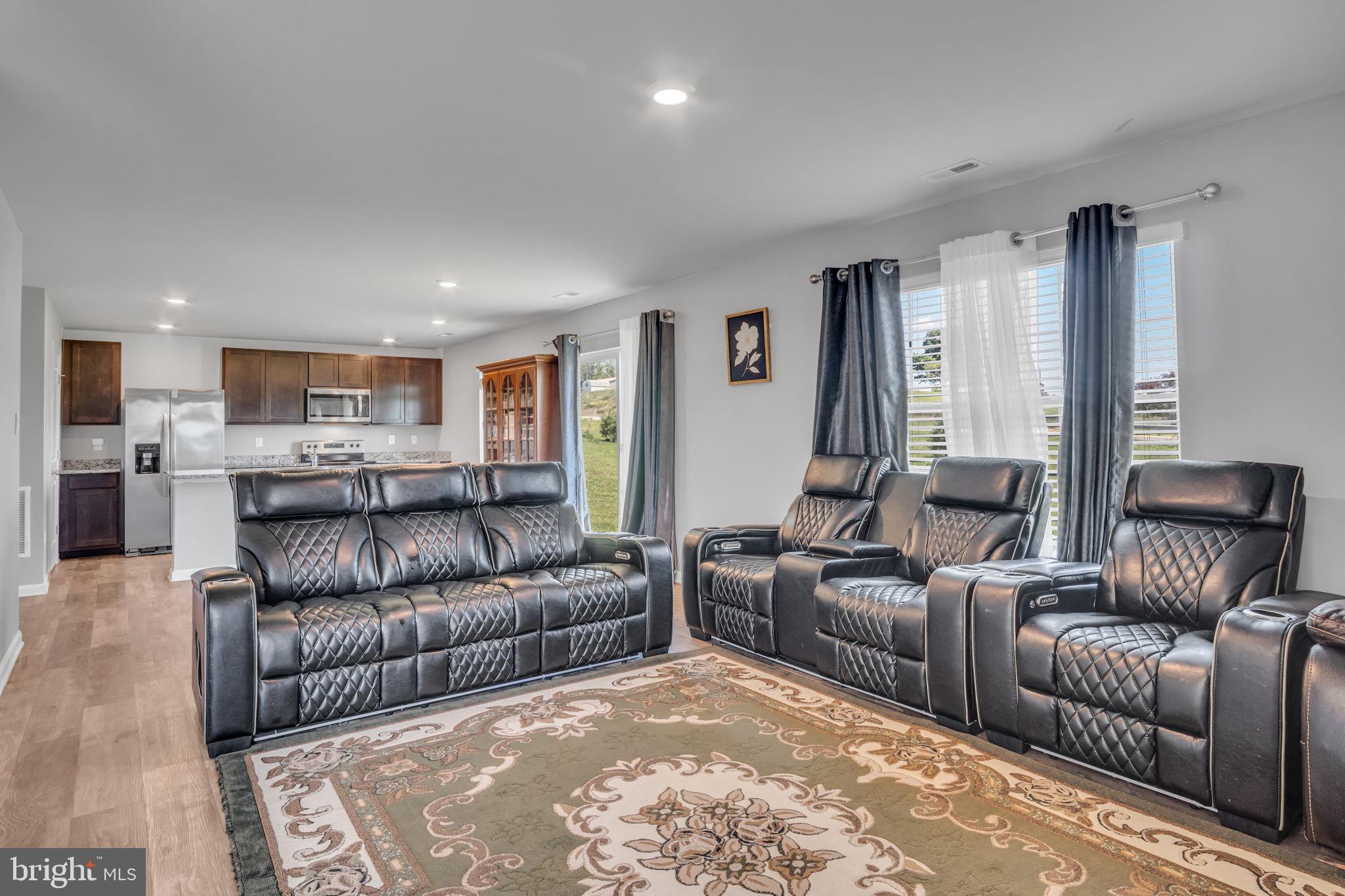 HAYS LANDING - Residential