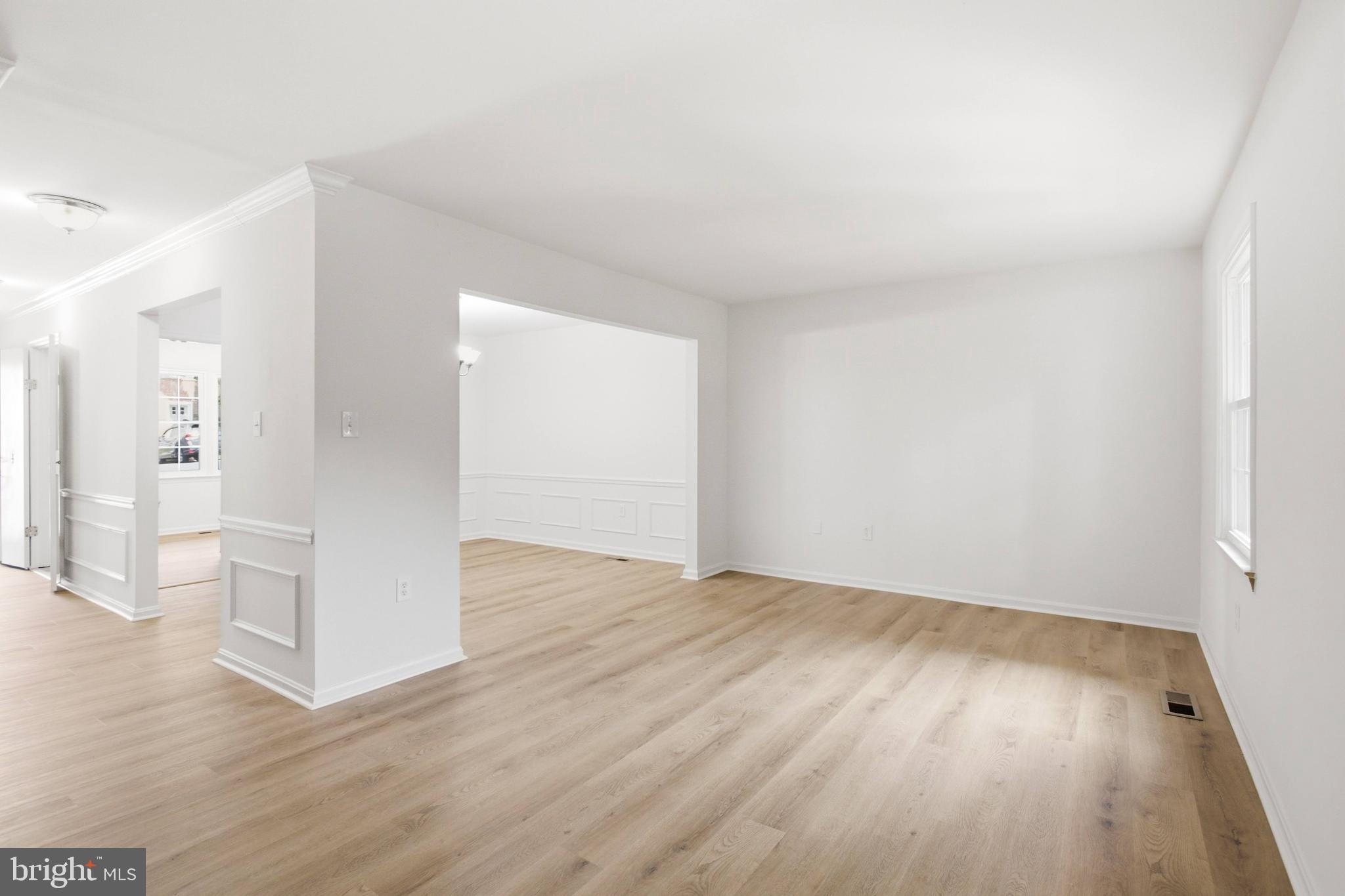 PINECREST HEIGHTS - Residential