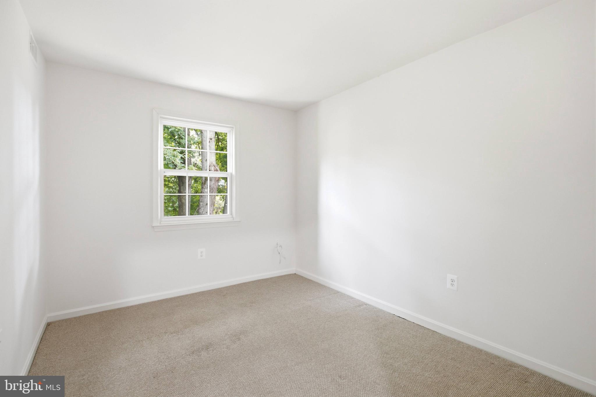 PINECREST HEIGHTS - Residential