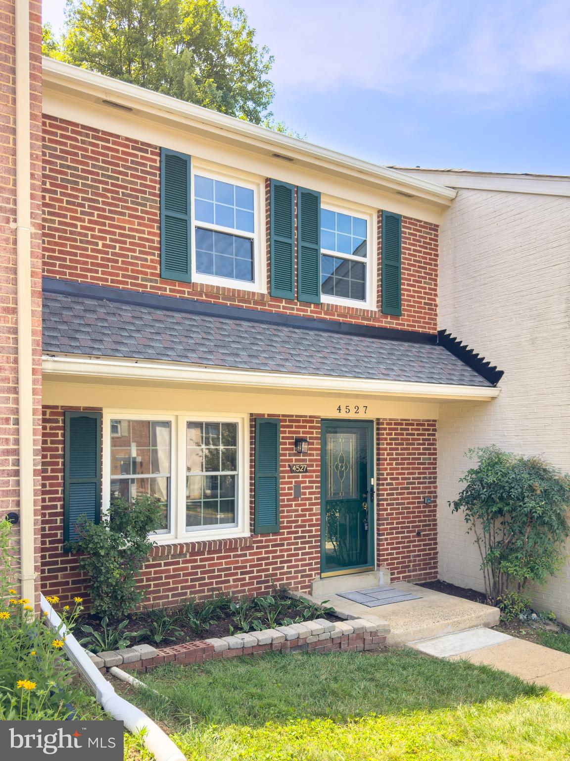 PINECREST HEIGHTS - Residential
