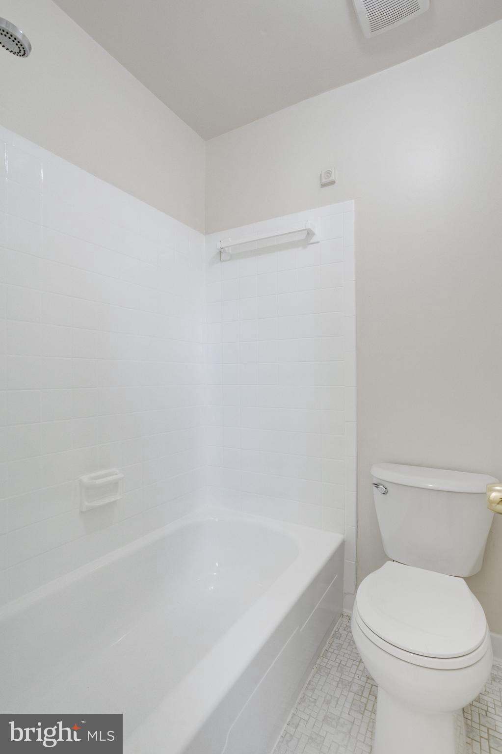 PINECREST HEIGHTS - Residential