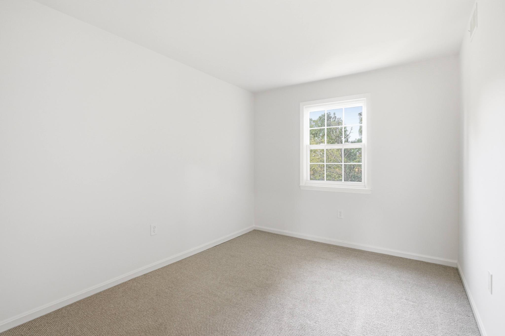 PINECREST HEIGHTS - Residential