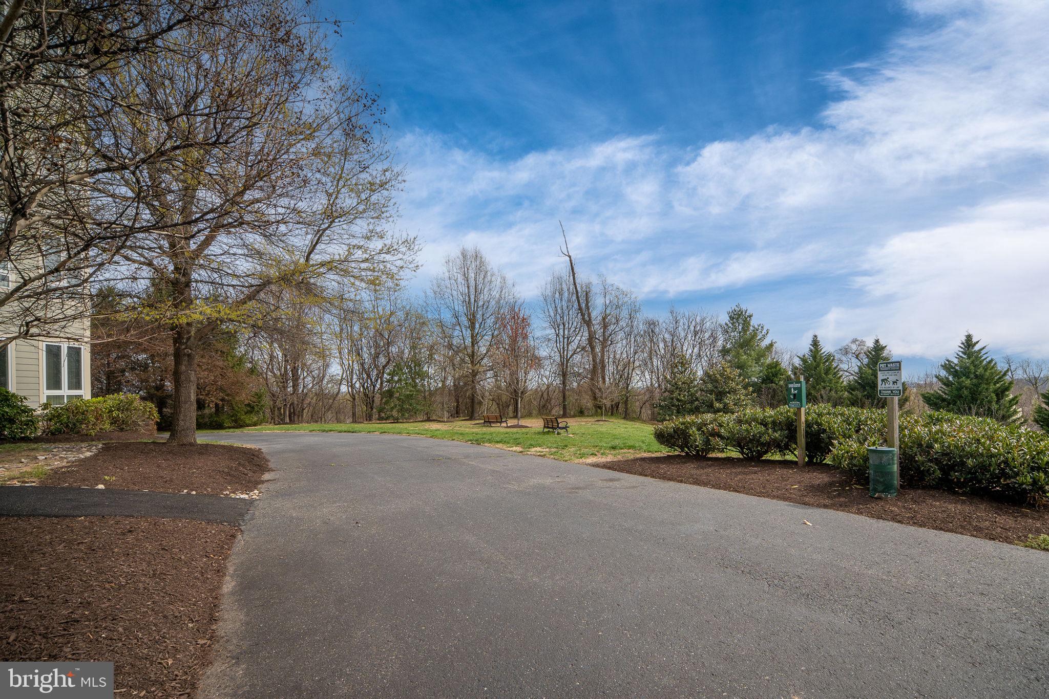 POTOMAC POINTE CONDOMINI - Residential