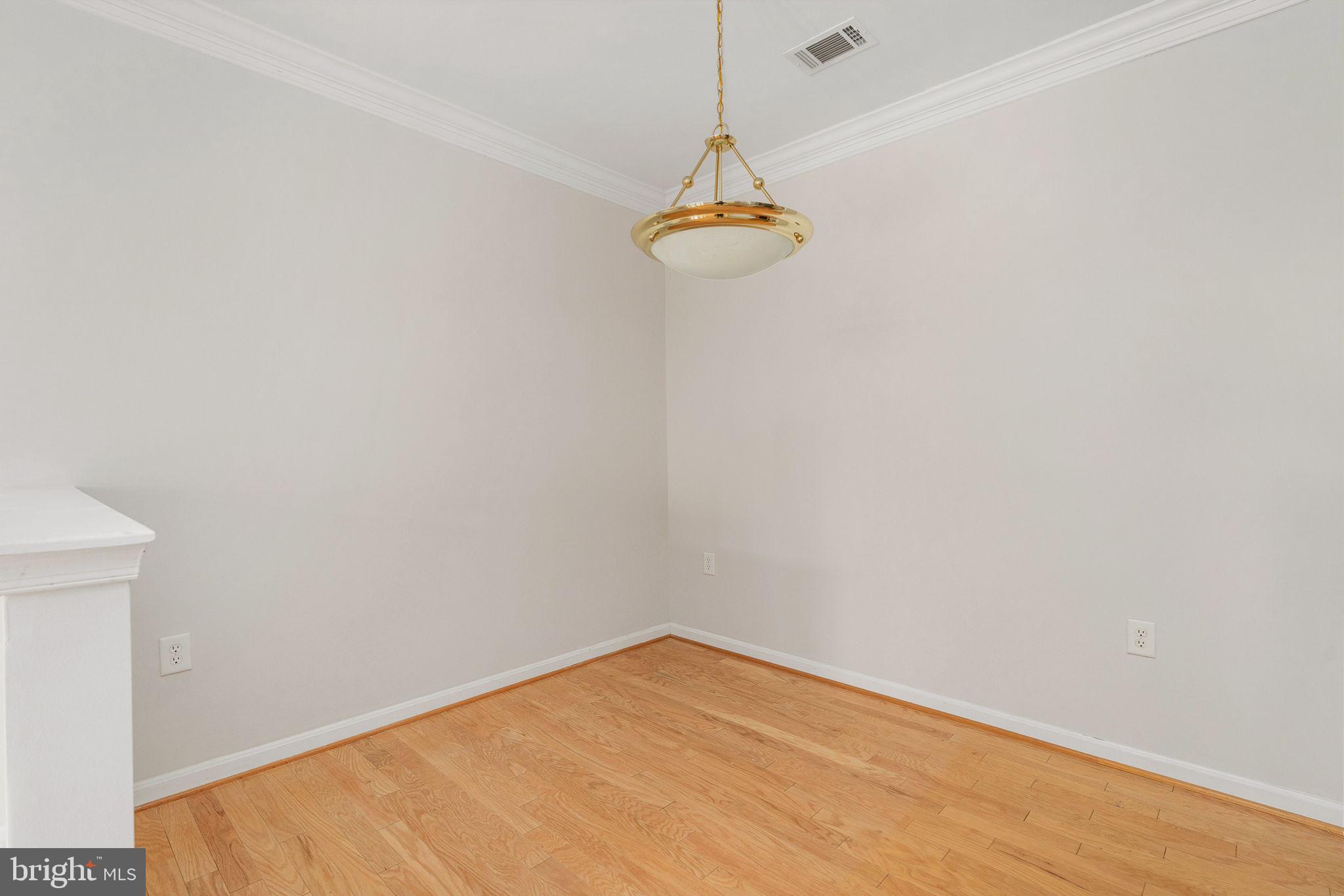 POTOMAC POINTE CONDOMINI - Residential