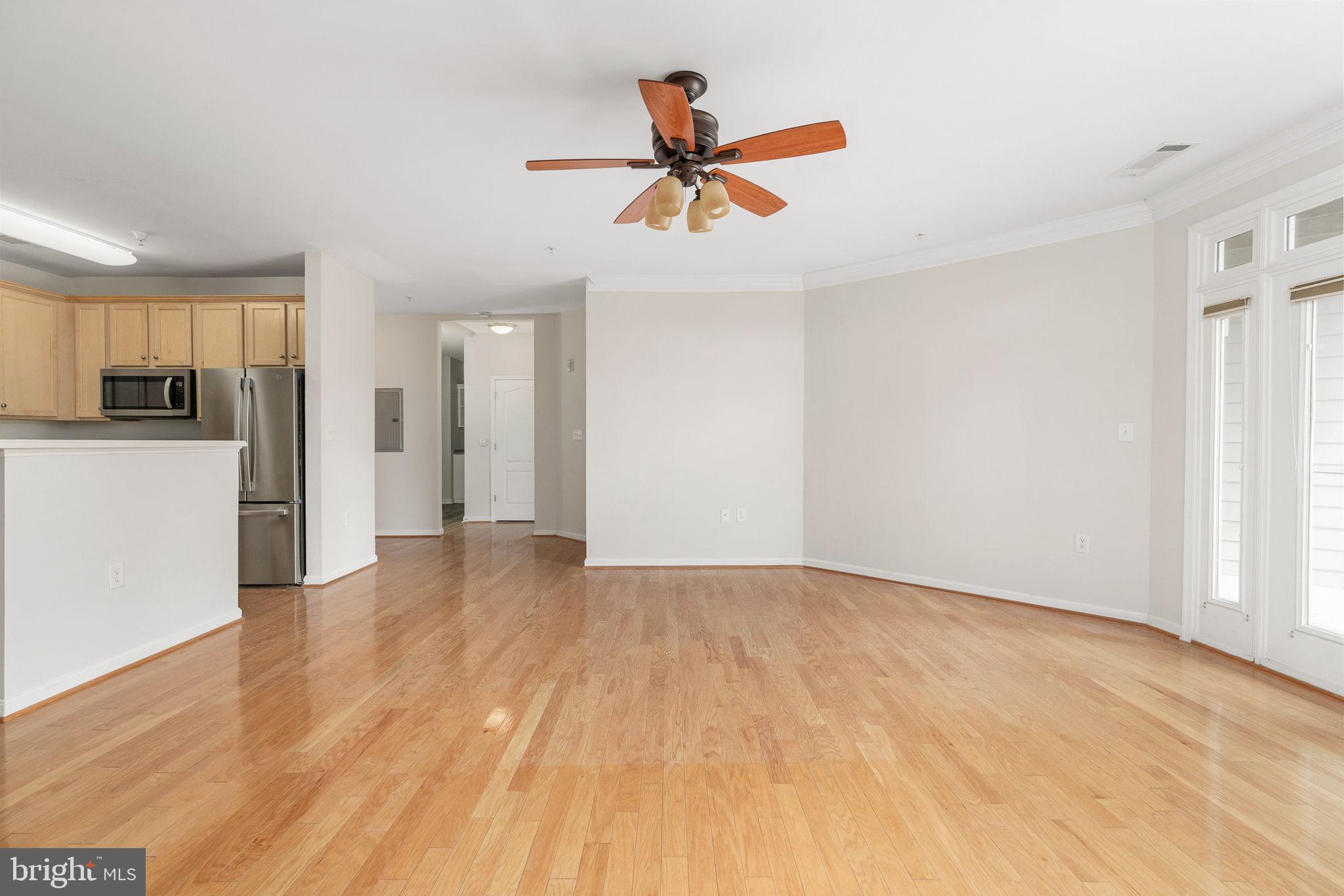 POTOMAC POINTE CONDOMINI - Residential