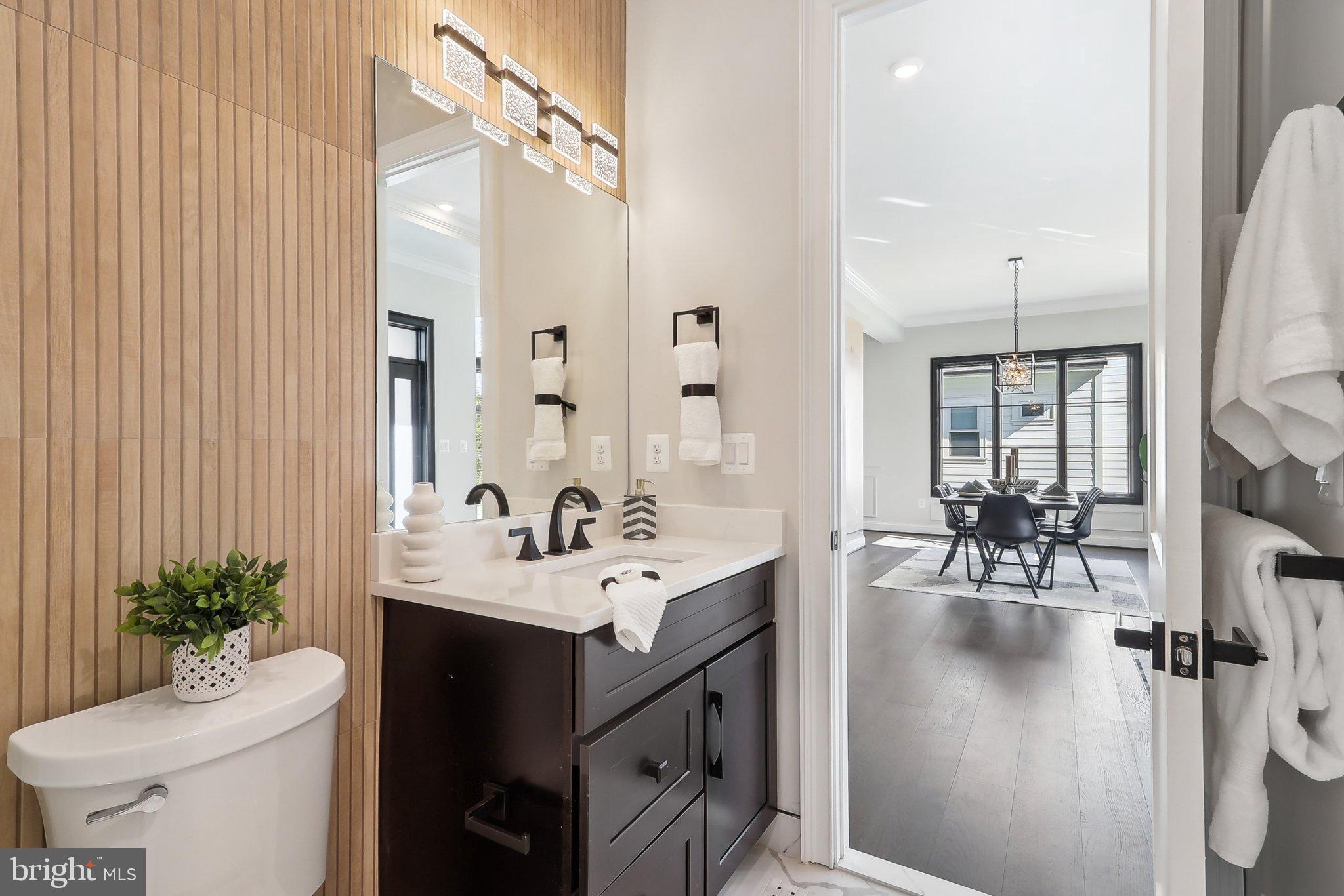 VIENNA WOODS - Residential