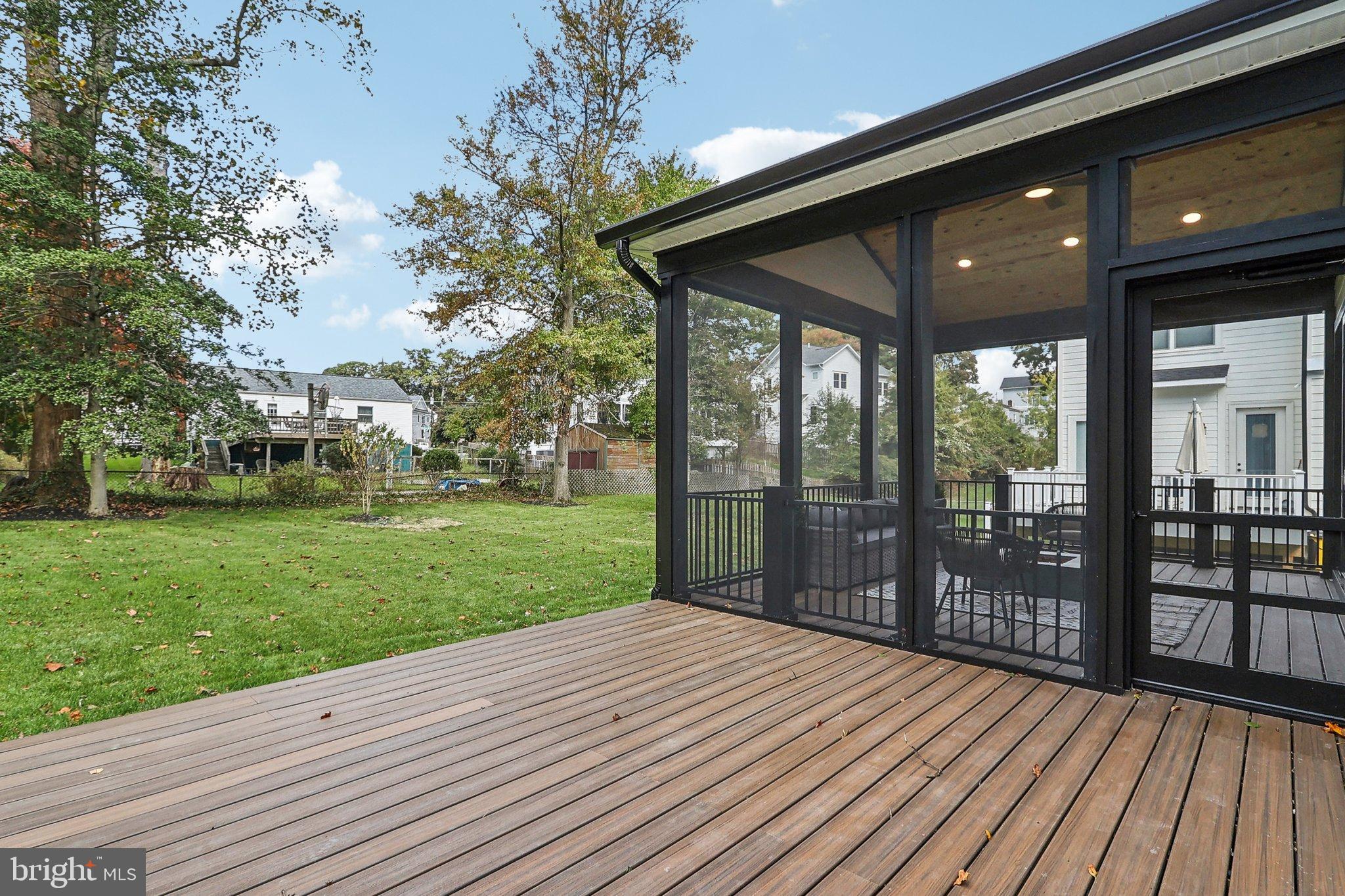 VIENNA WOODS - Residential