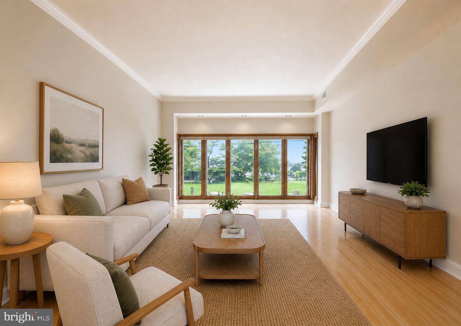 QUEEN VILLAGE - Residential