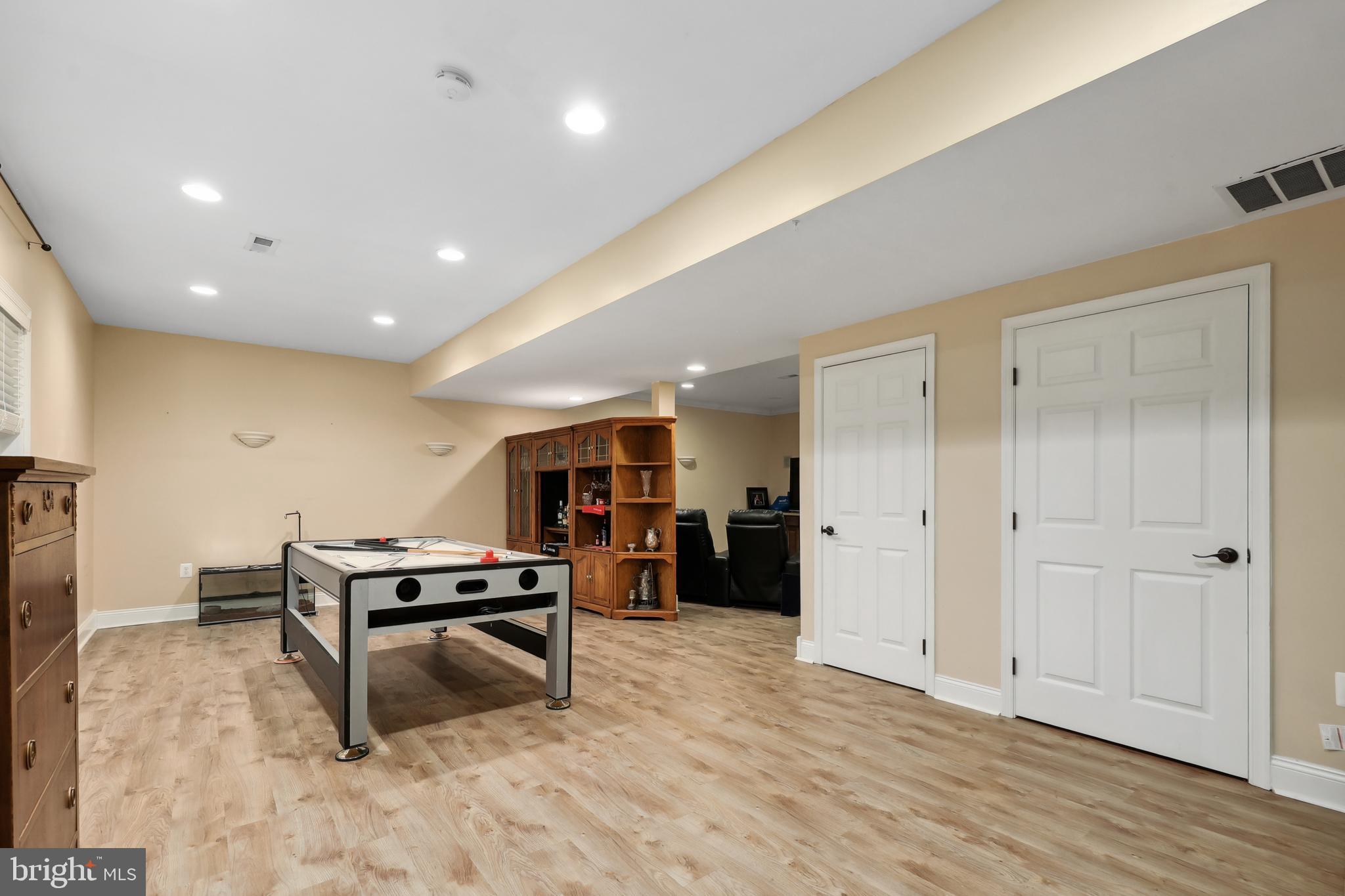 MAYFIELD TRACE - Residential