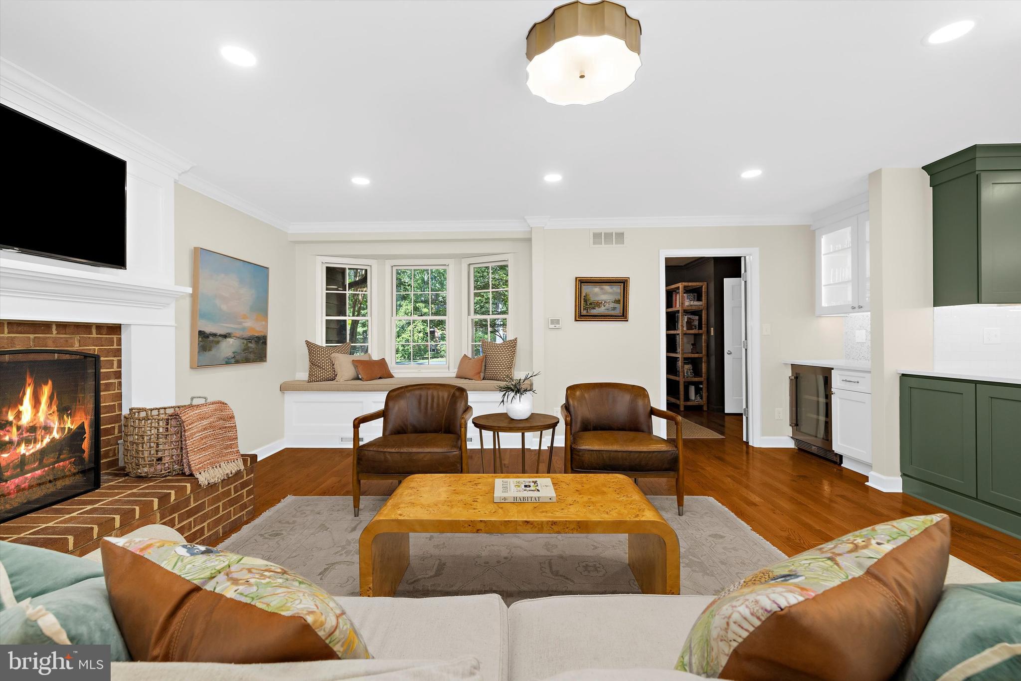 HARBOR HILLS - Residential