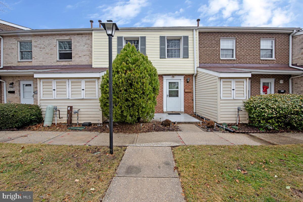 Welcome to 9695 Hitching Post Ln • Unit H, a move-in ready townhome in the heart of Laurel — ideally positioned for commuters and professionals alike. Meticulously maintained with a new roof installed in 2017, this home offers peace of mind along with everyday comfort.

Step inside to a bright and functional layout featuring an open living and dining area designed for both relaxing and entertaining. The well-appointed kitchen and thoughtful floor plan provide easy, low-maintenance living — perfect for first-time buyers or those looking to downsize.

Location is a standout feature — just minutes from major employment and government centers including:

NASA Goddard Space Flight Center

National Security Agency (NSA)

Fort George G. Meade

U.S. Food and Drug Administration (FDA)

Commuters will appreciate convenient access to I-95, Route 295, and Route 198, making travel to Washington, D.C., Baltimore, and surrounding areas effortless. Families will enjoy being served by Howard County schools, recognized for strong academics and community engagement.

Close to shopping, dining, parks, and all that Laurel has to offer, this home blends comfort and connectivity in a highly desirable area.

Don’t miss your opportunity — schedule your private showing today! Mortgage savings may be available for buyers of this listing.