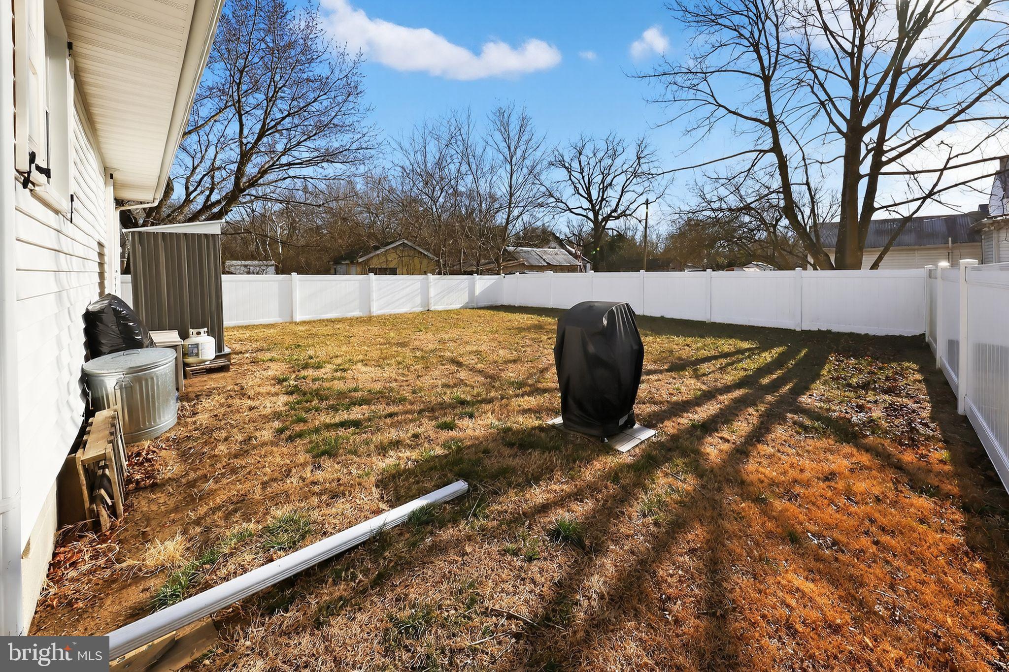 MILLINGTON - Residential