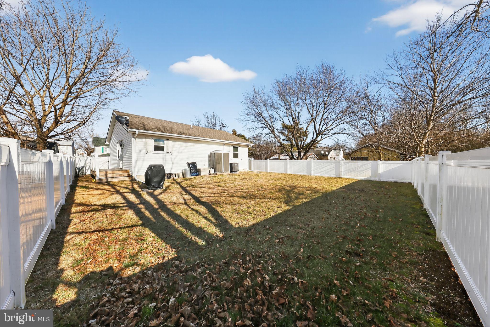 MILLINGTON - Residential