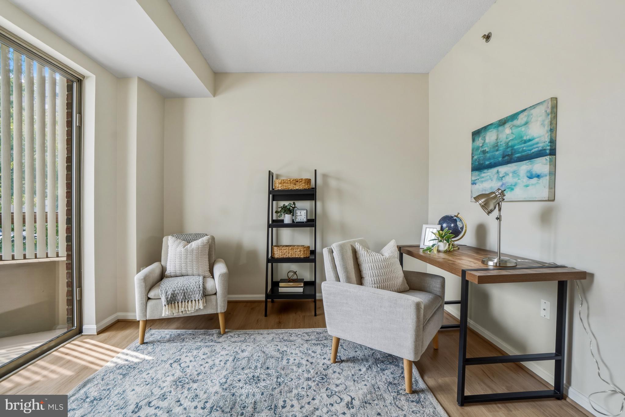 LEISURE WORLD - Residential