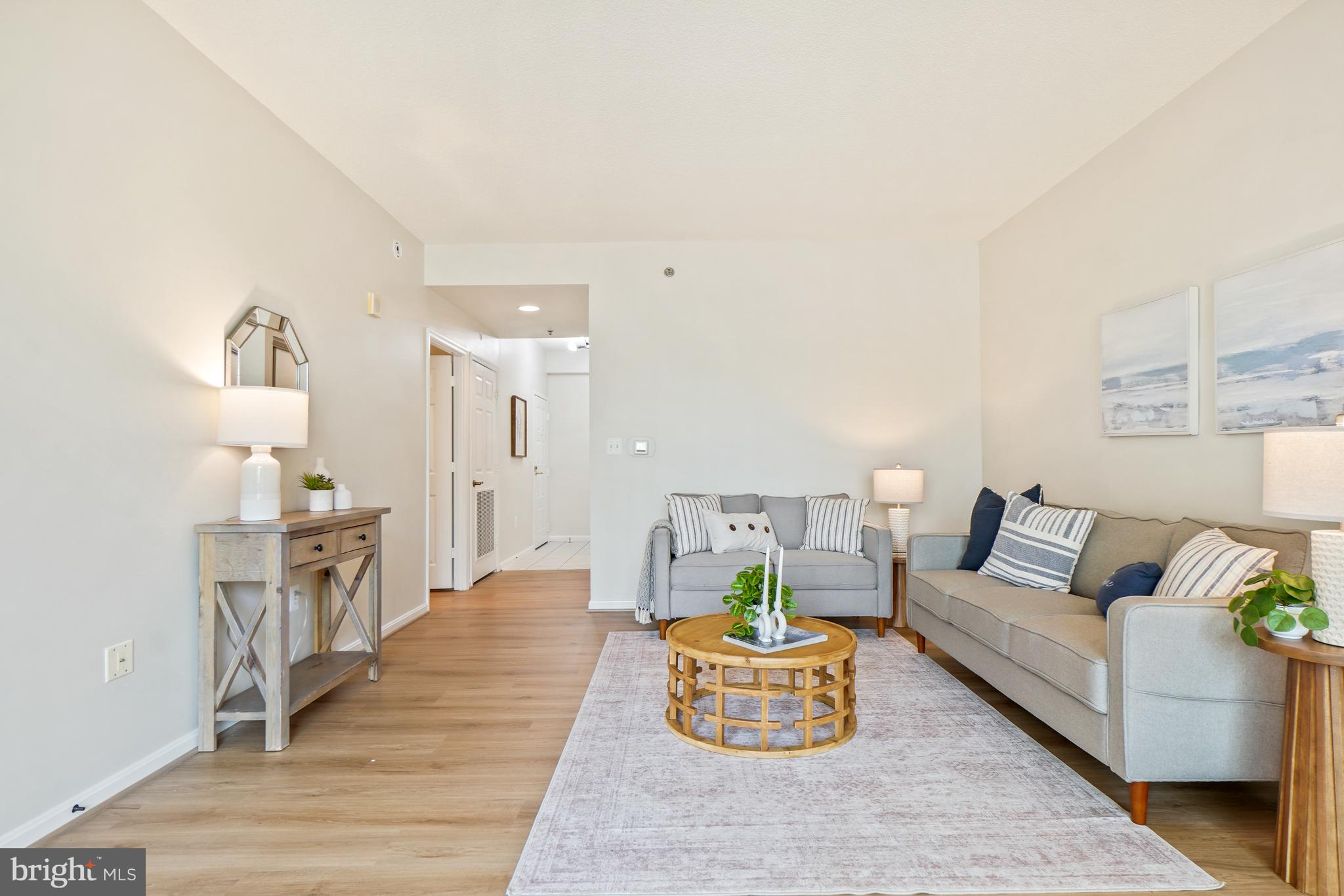 LEISURE WORLD - Residential
