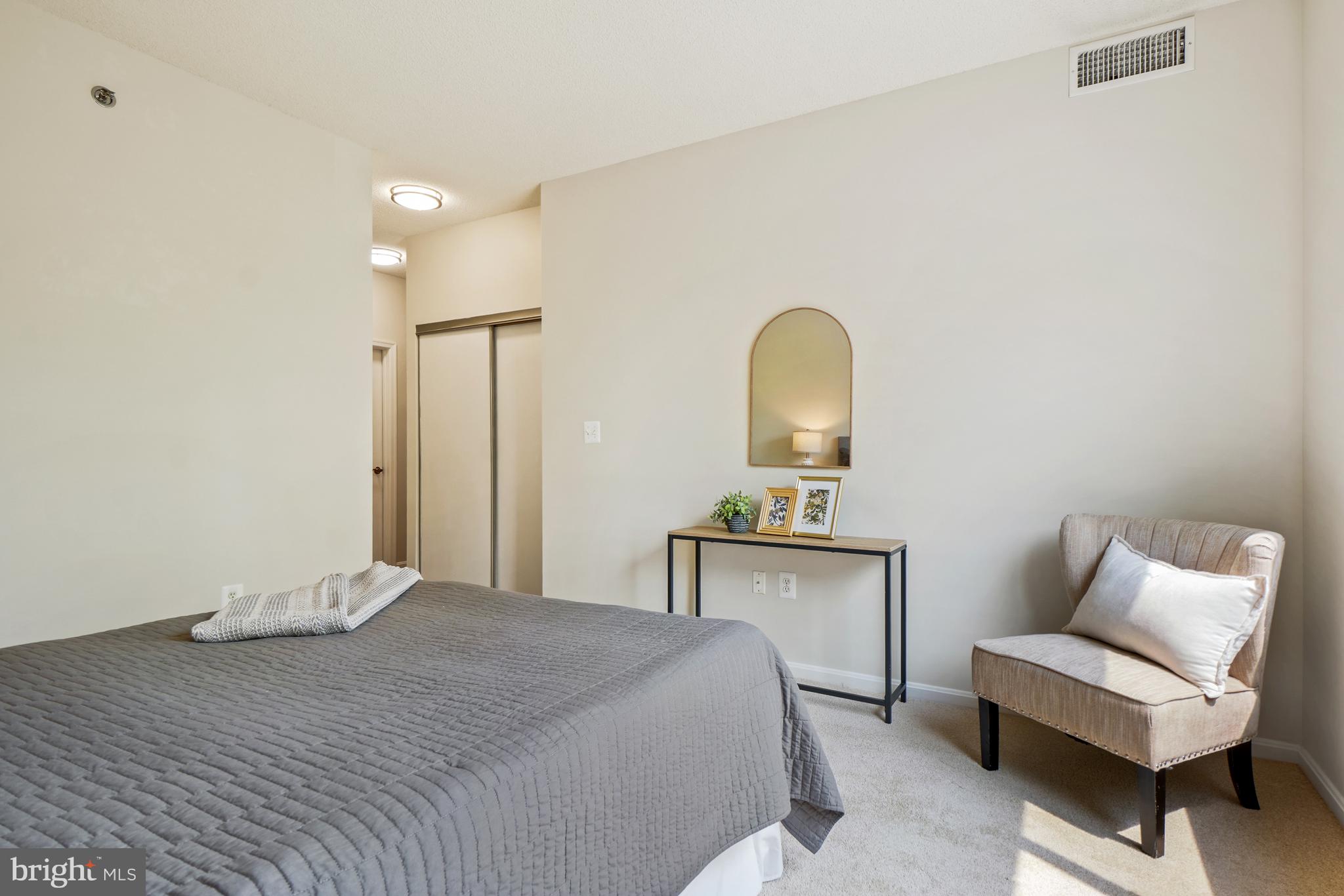LEISURE WORLD - Residential