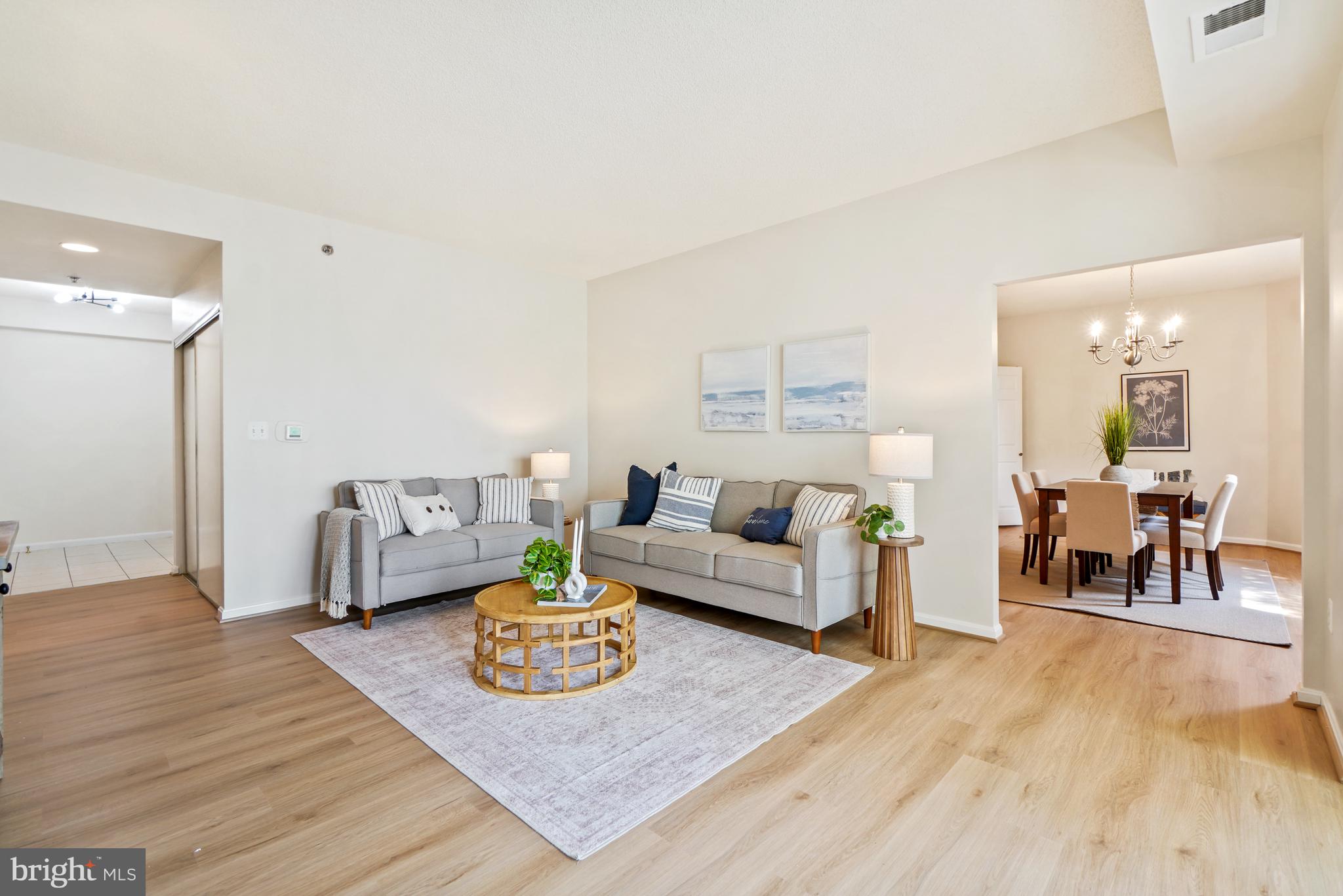 LEISURE WORLD - Residential