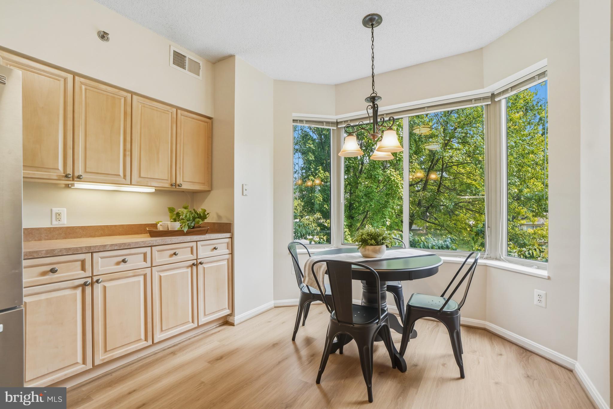 LEISURE WORLD - Residential