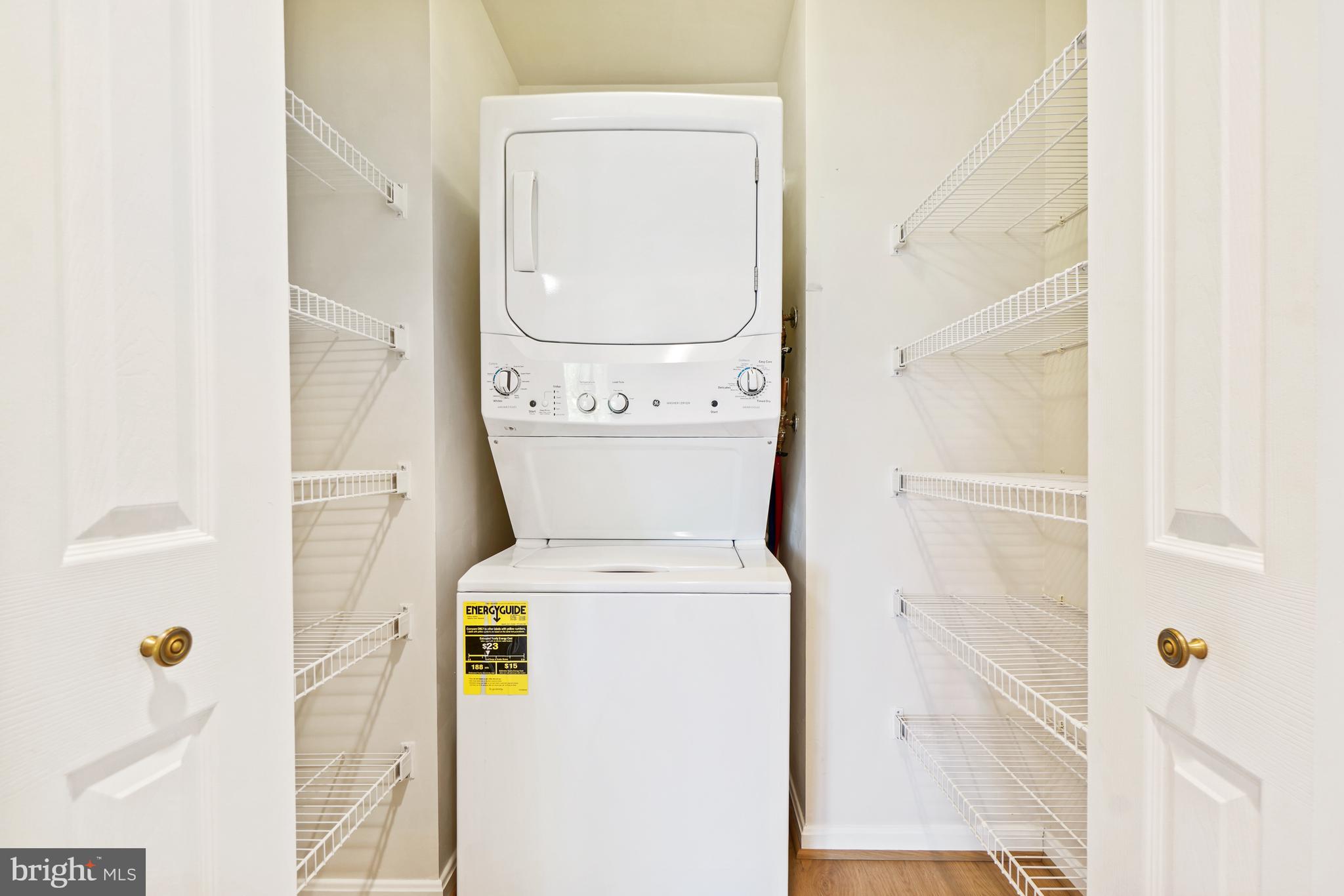 LEISURE WORLD - Residential