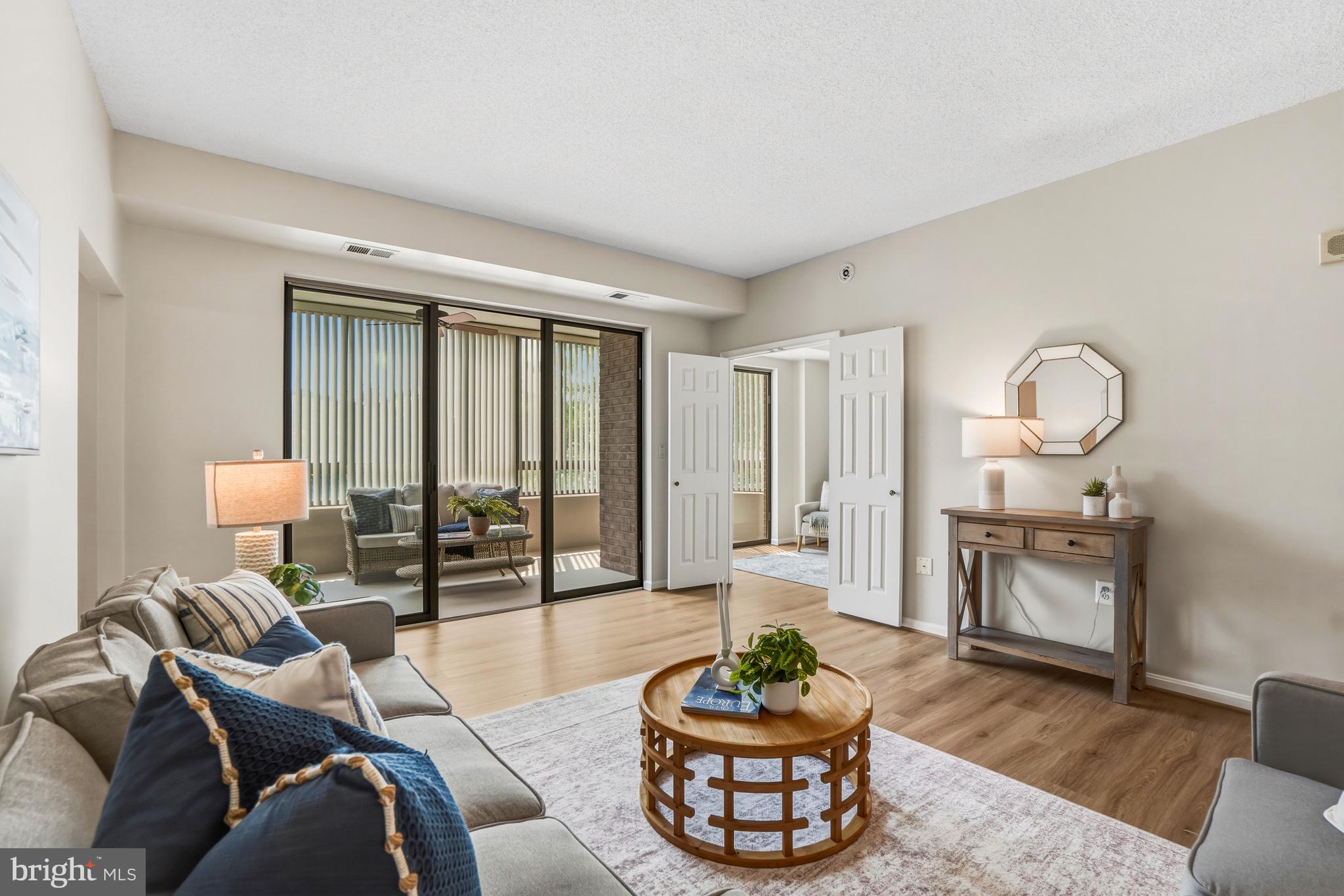 LEISURE WORLD - Residential