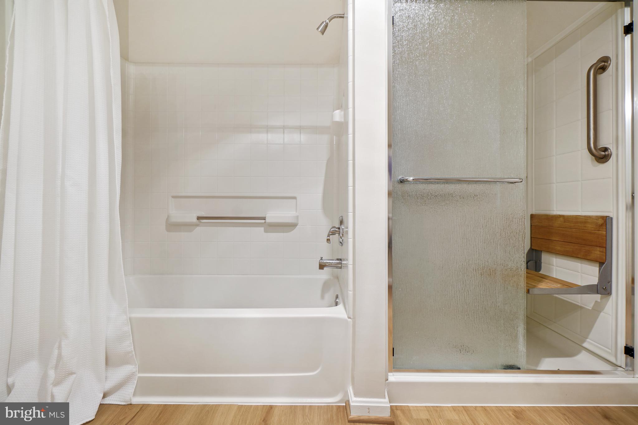 LEISURE WORLD - Residential