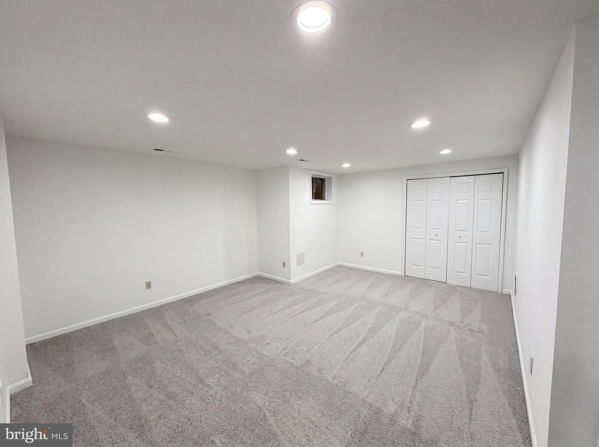 MEADOWGATE - Residential