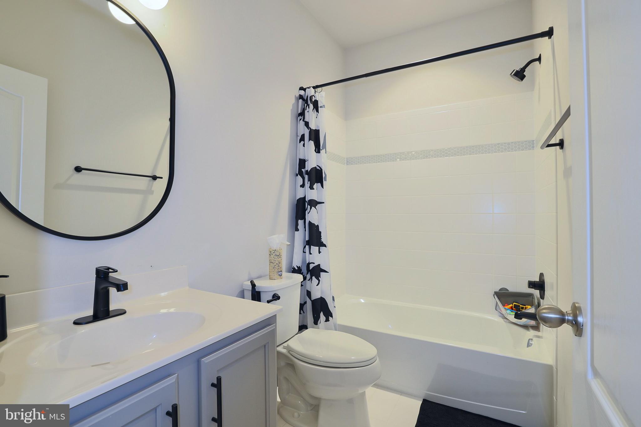 THE TOWNS AT GLENN DALE CROSSING - Residential Lease