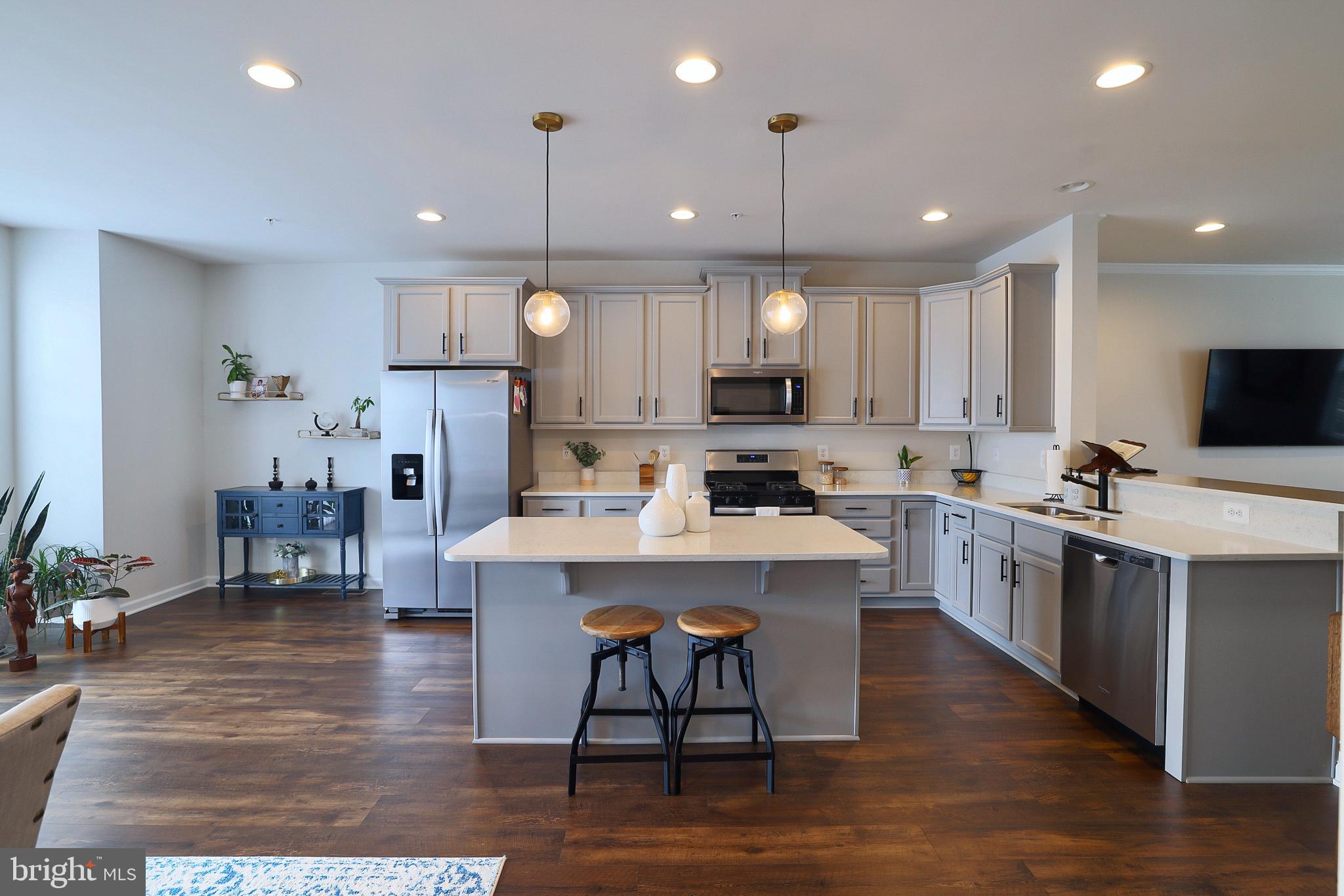 THE TOWNS AT GLENN DALE CROSSING - Residential Lease