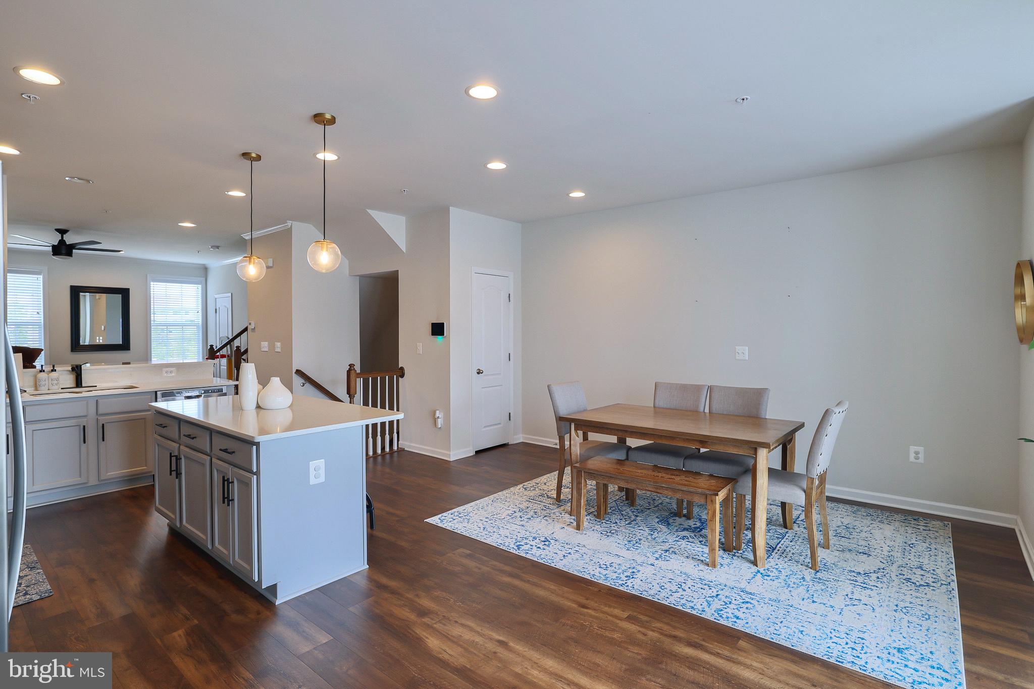 THE TOWNS AT GLENN DALE CROSSING - Residential Lease