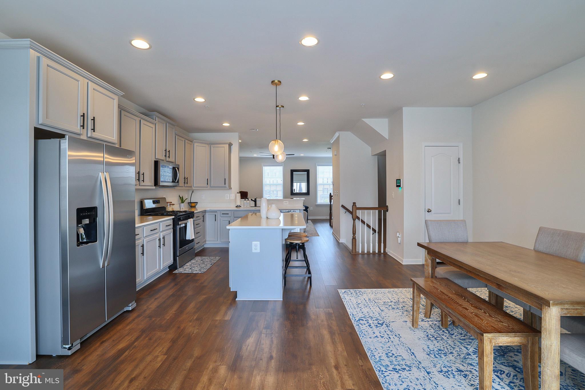 THE TOWNS AT GLENN DALE CROSSING - Residential Lease