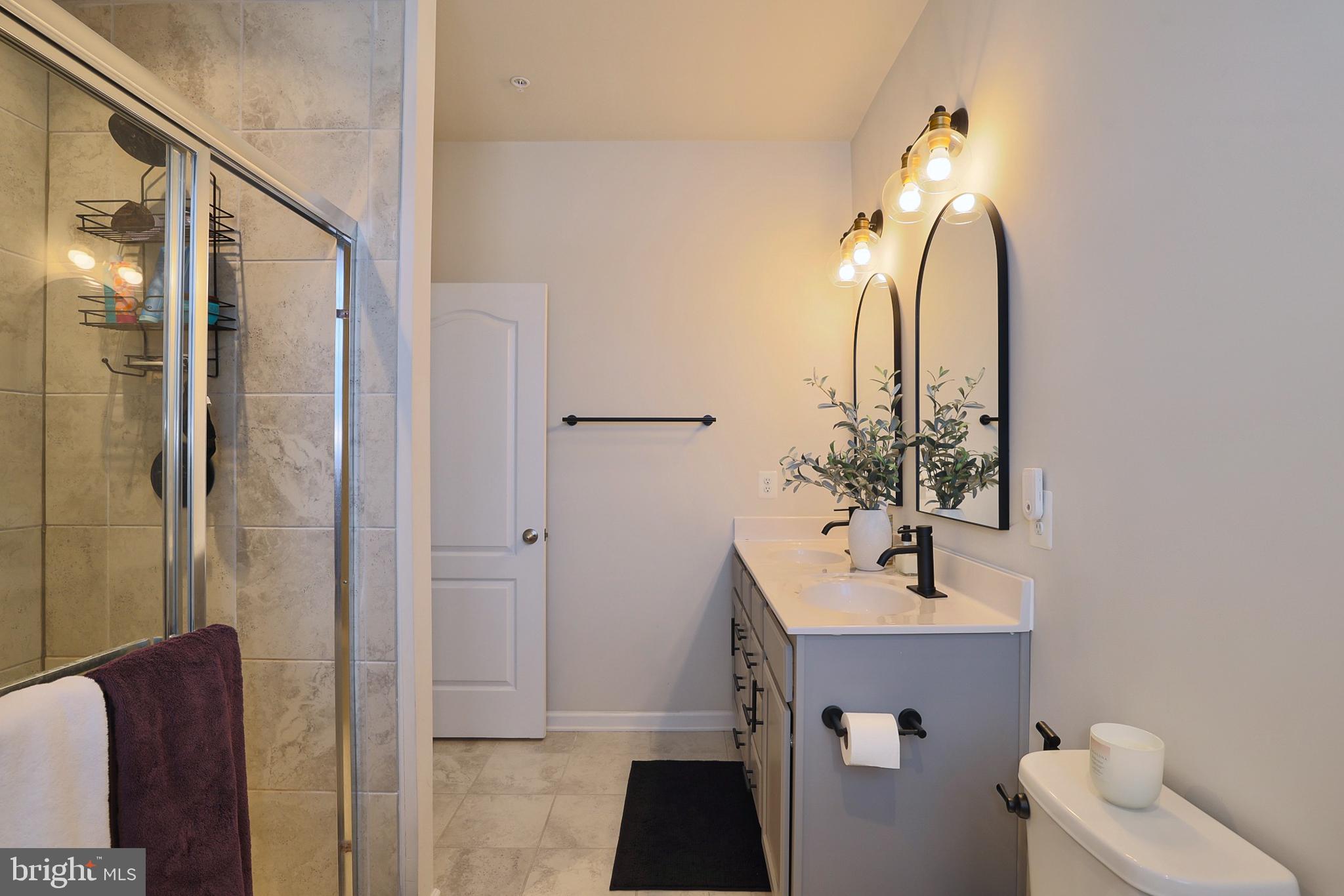 THE TOWNS AT GLENN DALE CROSSING - Residential Lease