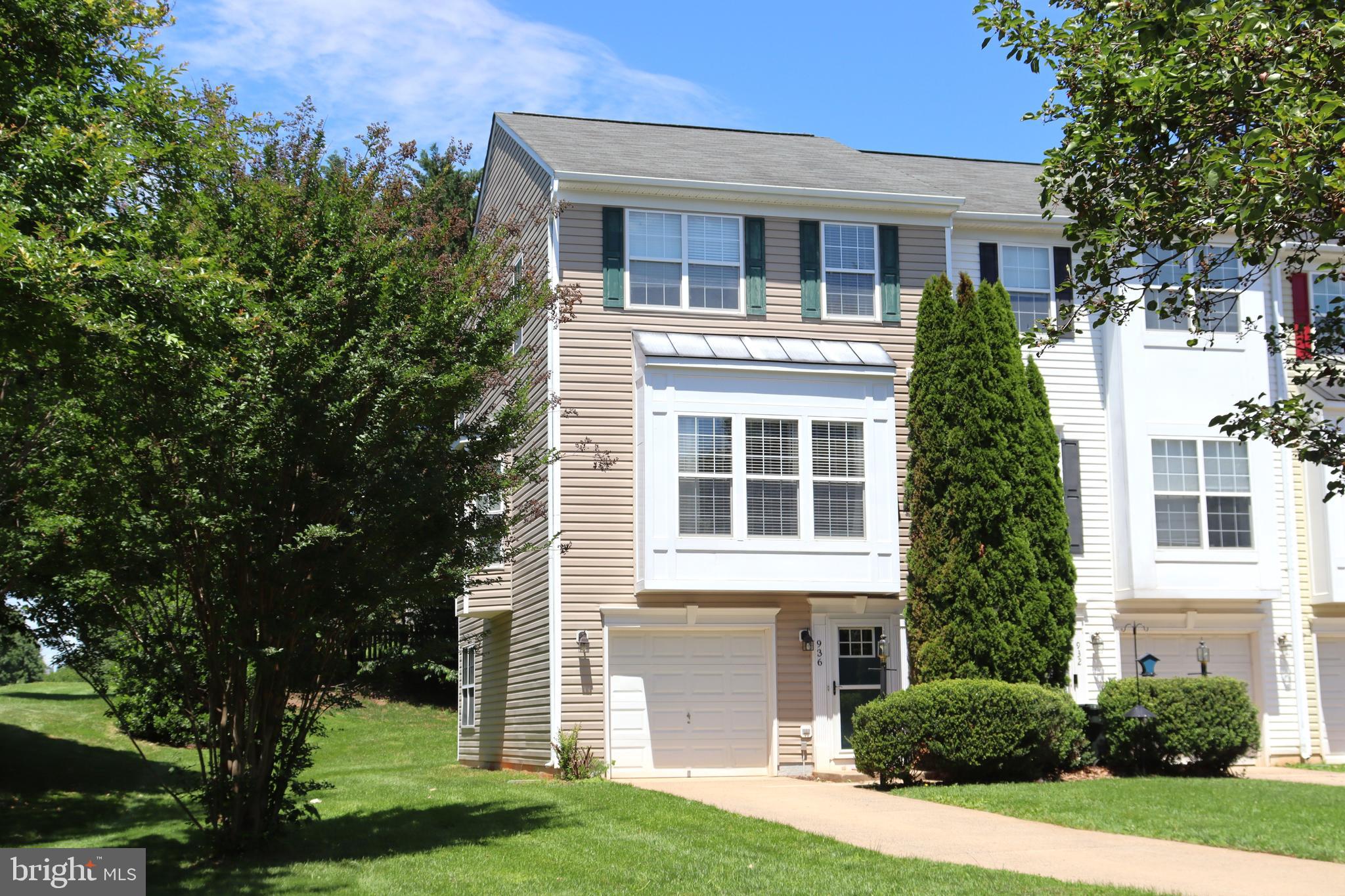 Welcome home to this attractive 3-level end-unit townhome featuring a 1-car garage and the added benefits of an end-unit location, including extra windows for abundant natural light and a larger yard area. The spacious living room provides plenty of room for everyday living and entertaining, while the kitchen offers upgraded appliances. Ceiling fans enhance comfort, and the entry-level family room provides flexible space for recreation, a home office, or media room. 
The upper level features a generously sized primary bedroom with an adjoining private bath complete with a double-sink vanity, soaking tub, and separate shower. Additional bedrooms and bath provide comfortable accommodations for family and guests. Convenient access to the garage equipped with an automatic door opener, additional parking in your own driveway.
Residents enjoy outstanding community amenities including an outdoor swimming pool, basketball court, clubhouse, tot lot, playground, and jogging/walking trails. Conveniently located in historic Culpeper, this home is close to schools, shopping, medical facilities, the Amtrak train station, and major commuter routes, making it an excellent choice for both convenience and lifestyle.
HVAC recently replaced. New Stove/Range, Microwave and dishwasher.