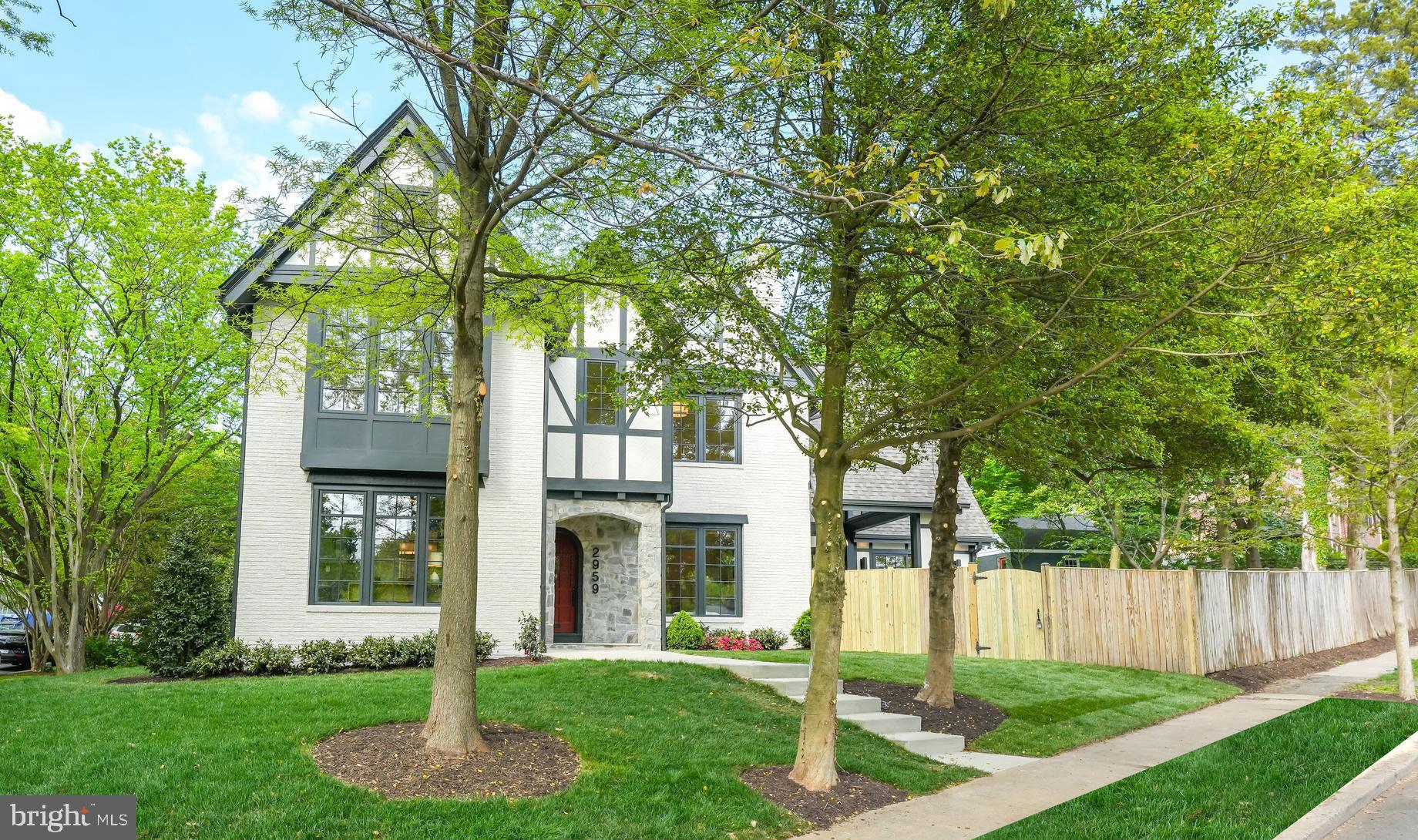 CHEVY CHASE - Residential