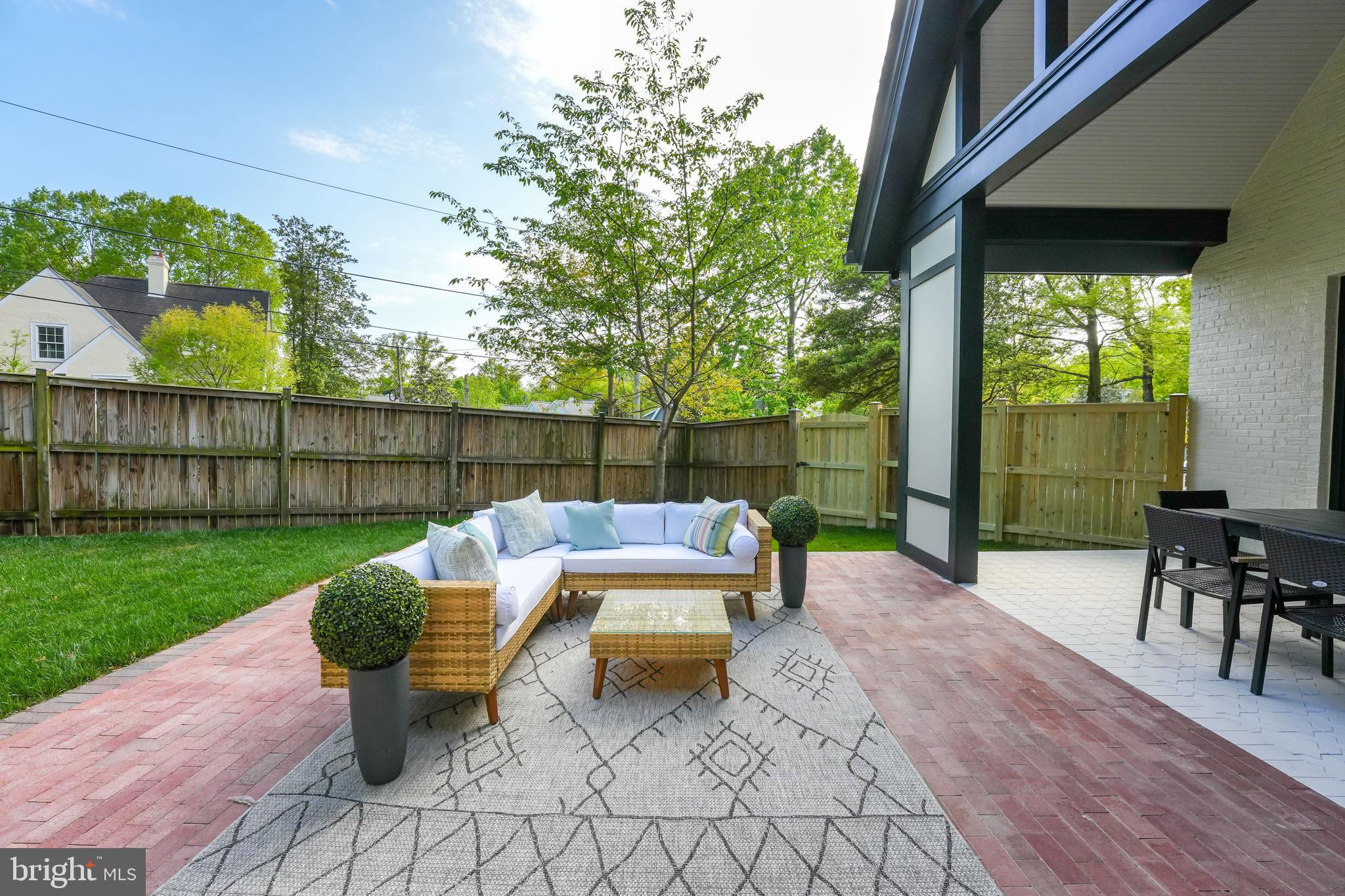 CHEVY CHASE - Residential