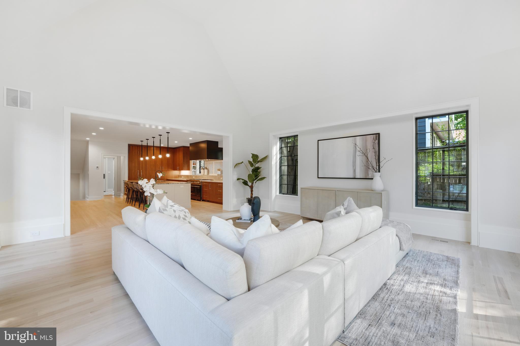CHEVY CHASE - Residential