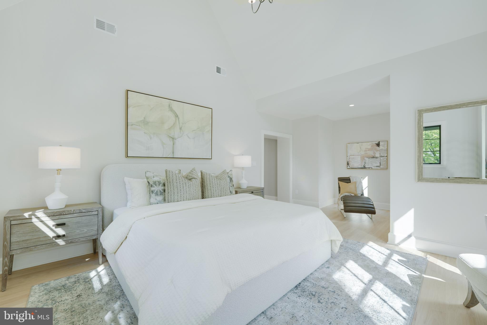 CHEVY CHASE - Residential