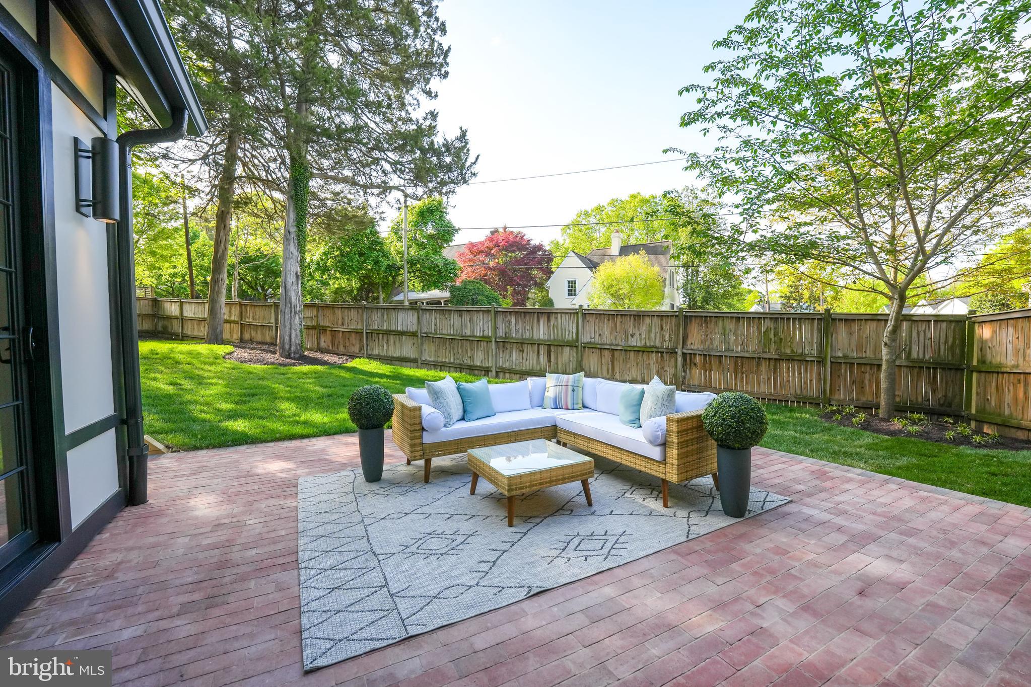 CHEVY CHASE - Residential