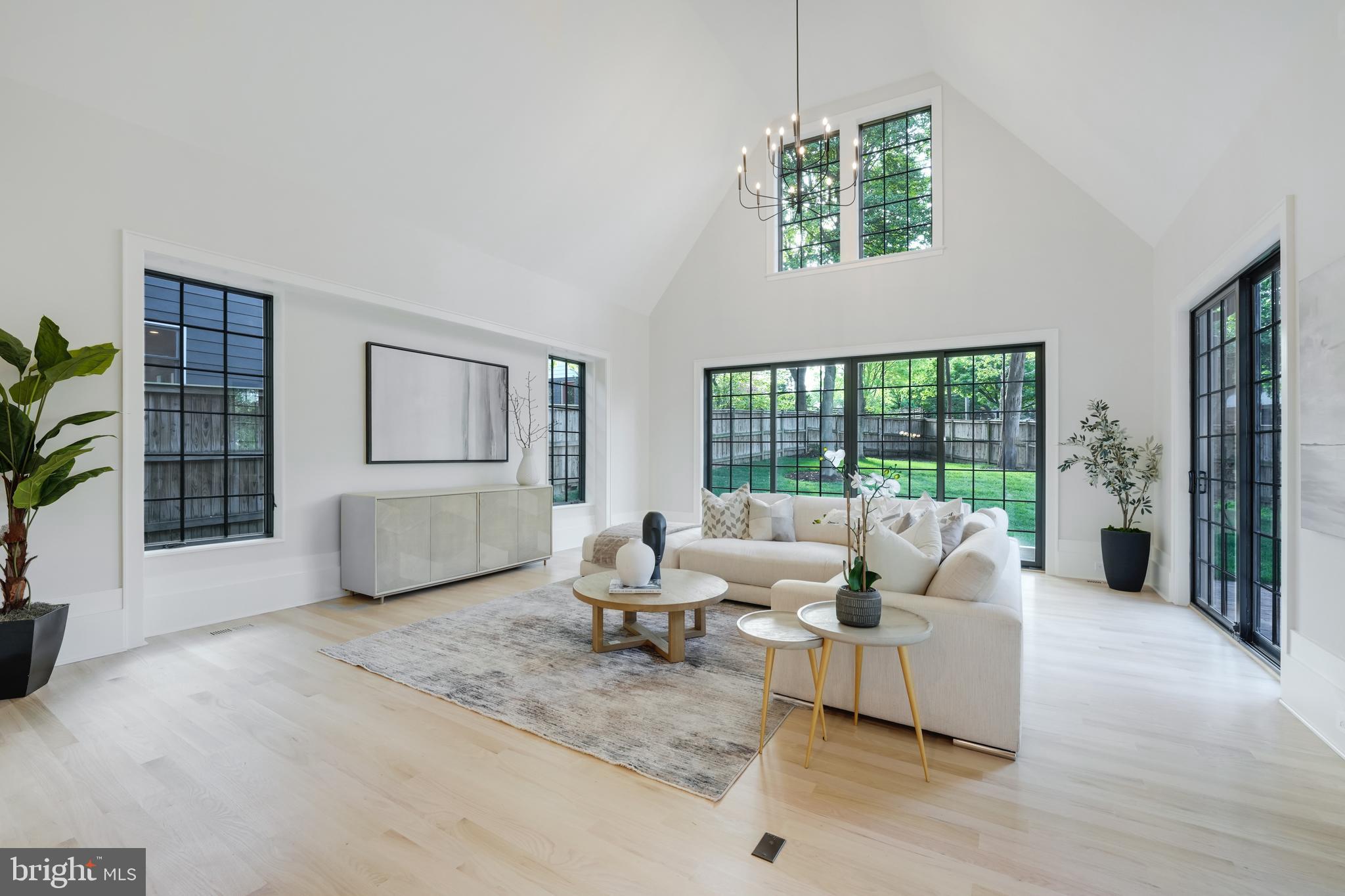 CHEVY CHASE - Residential