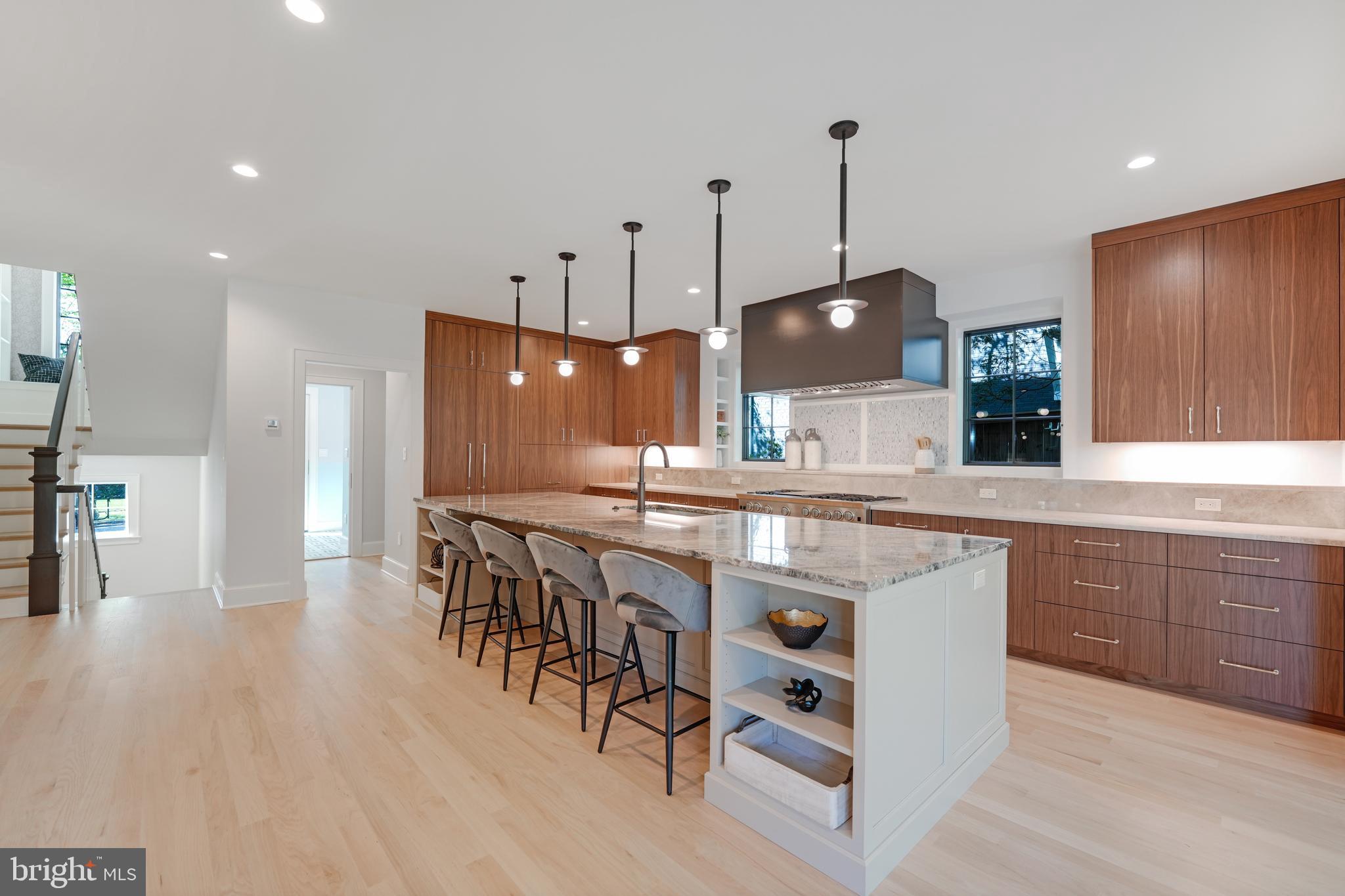 CHEVY CHASE - Residential