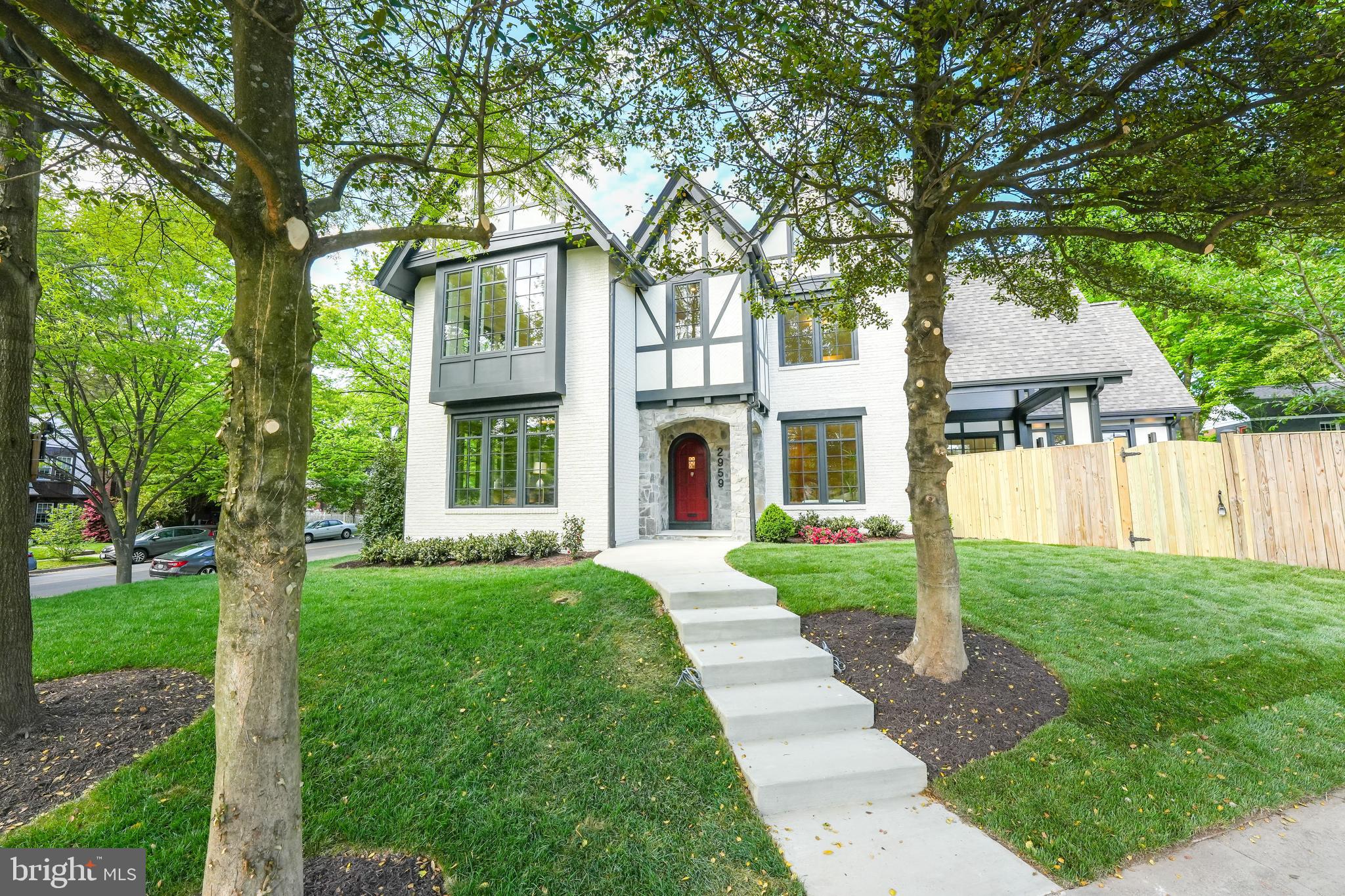 CHEVY CHASE - Residential
