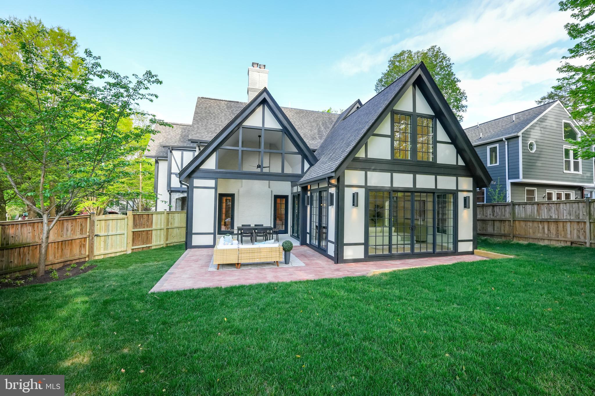 CHEVY CHASE - Residential