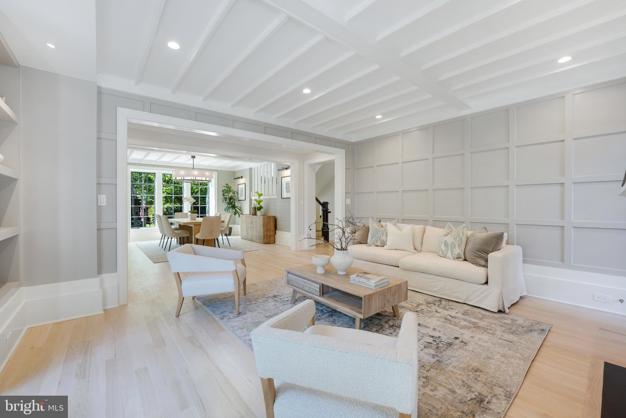 CHEVY CHASE - Residential