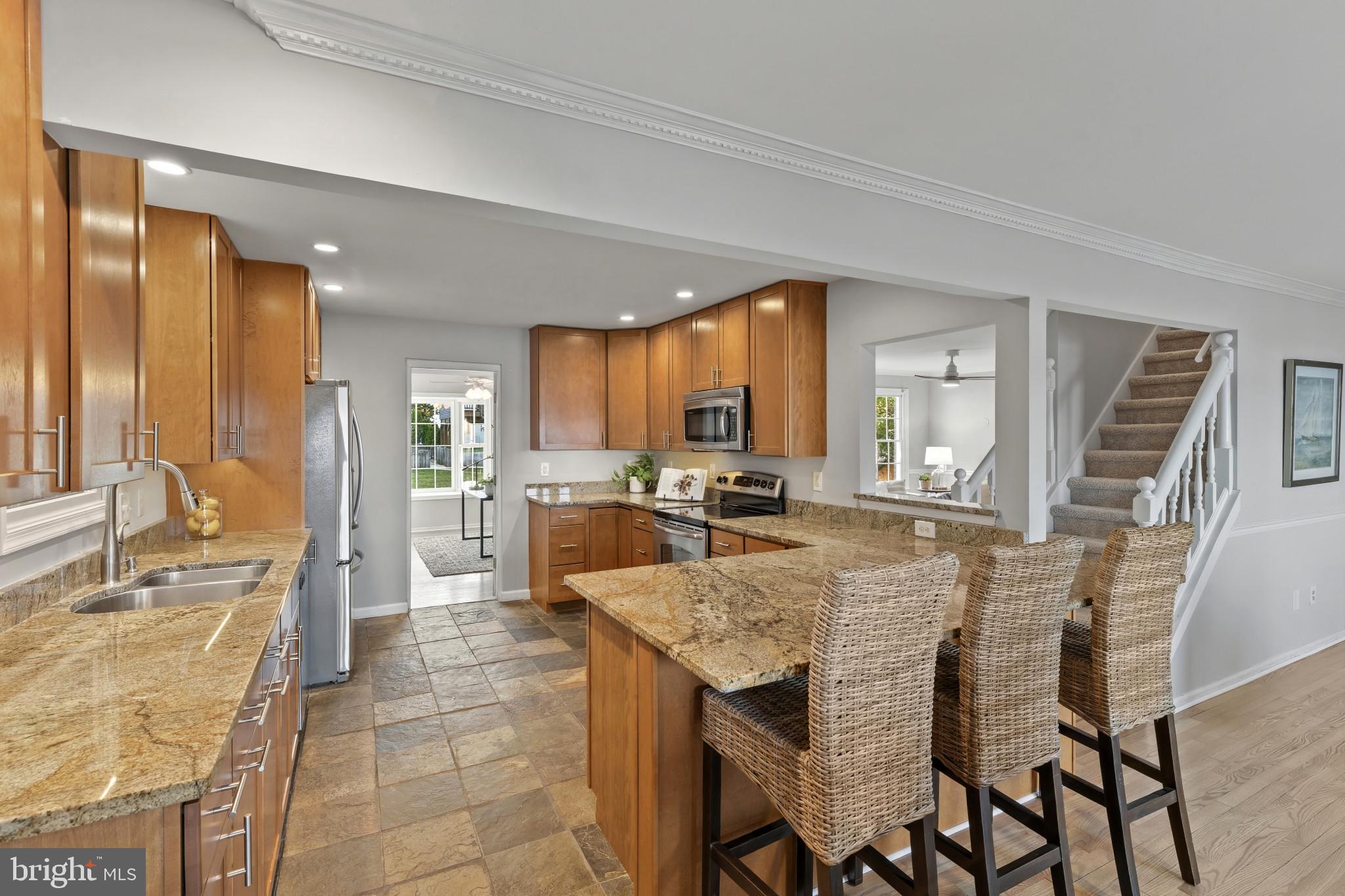 MANHATTAN BEACH - Residential