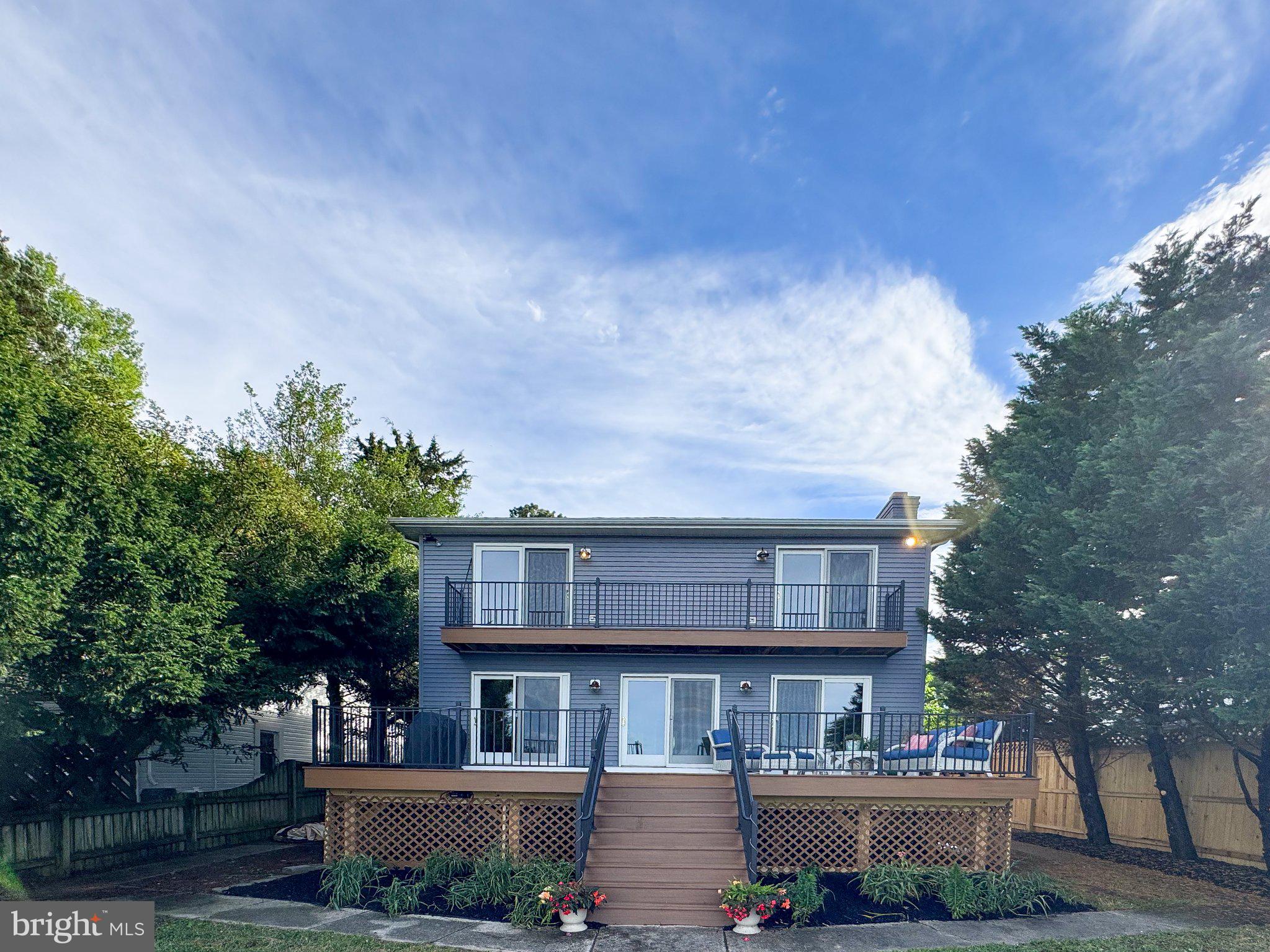 MANHATTAN BEACH - Residential