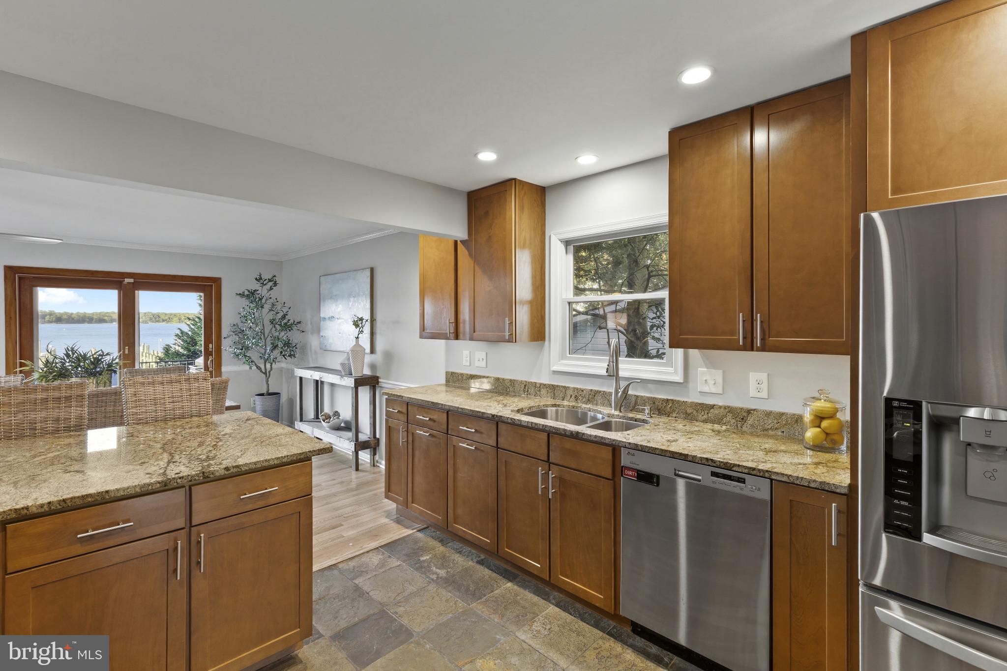 MANHATTAN BEACH - Residential