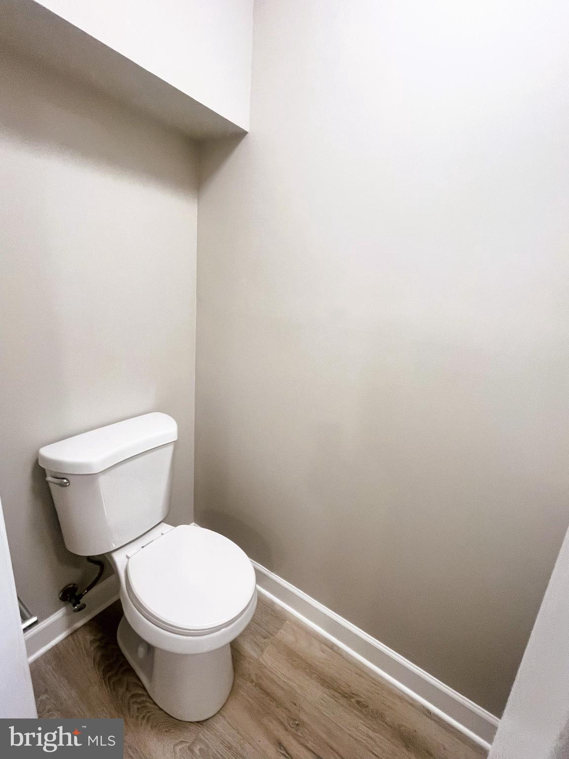 JEFFERSON VILLAGE - Residential Lease
