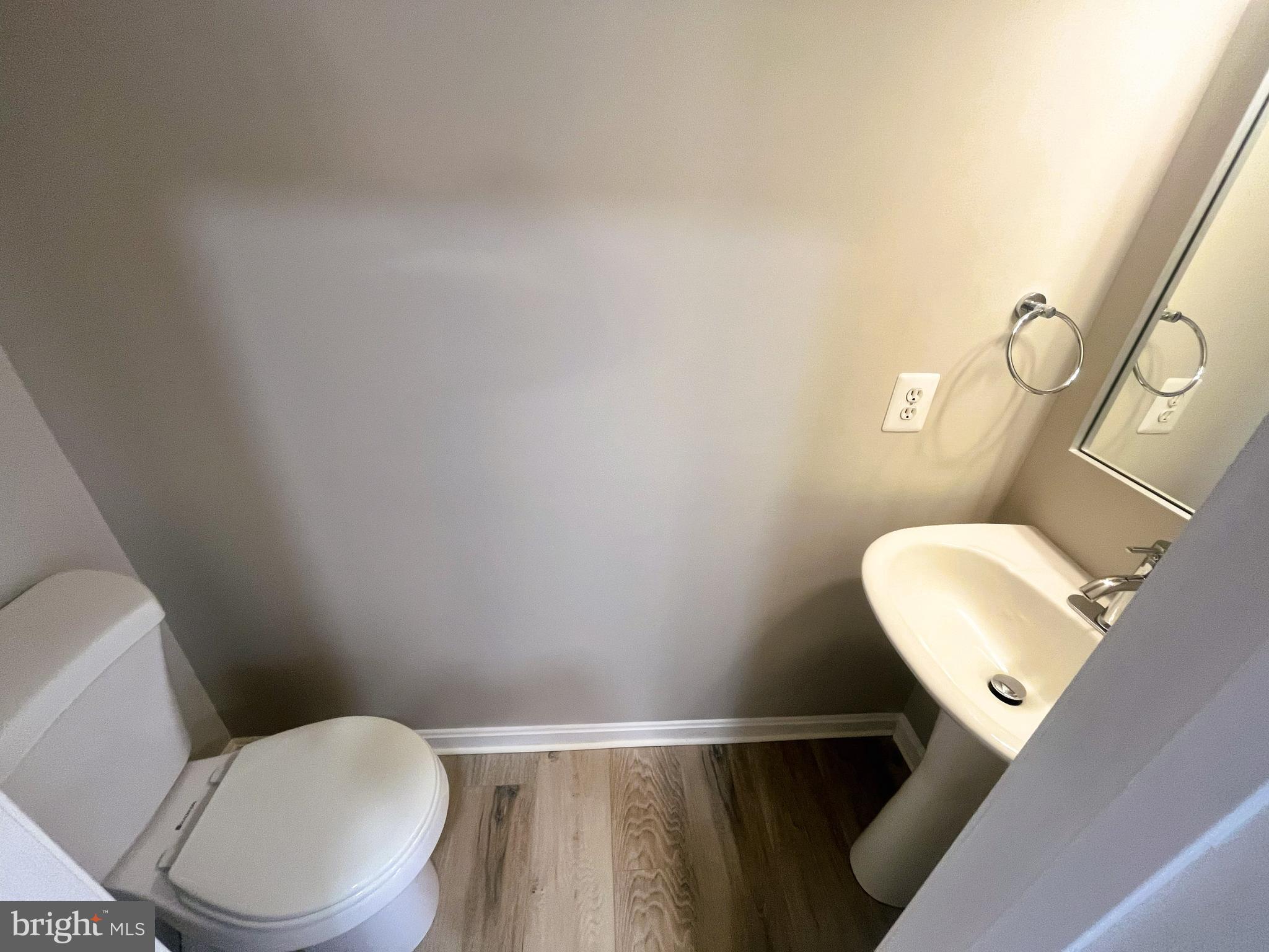 JEFFERSON VILLAGE - Residential Lease