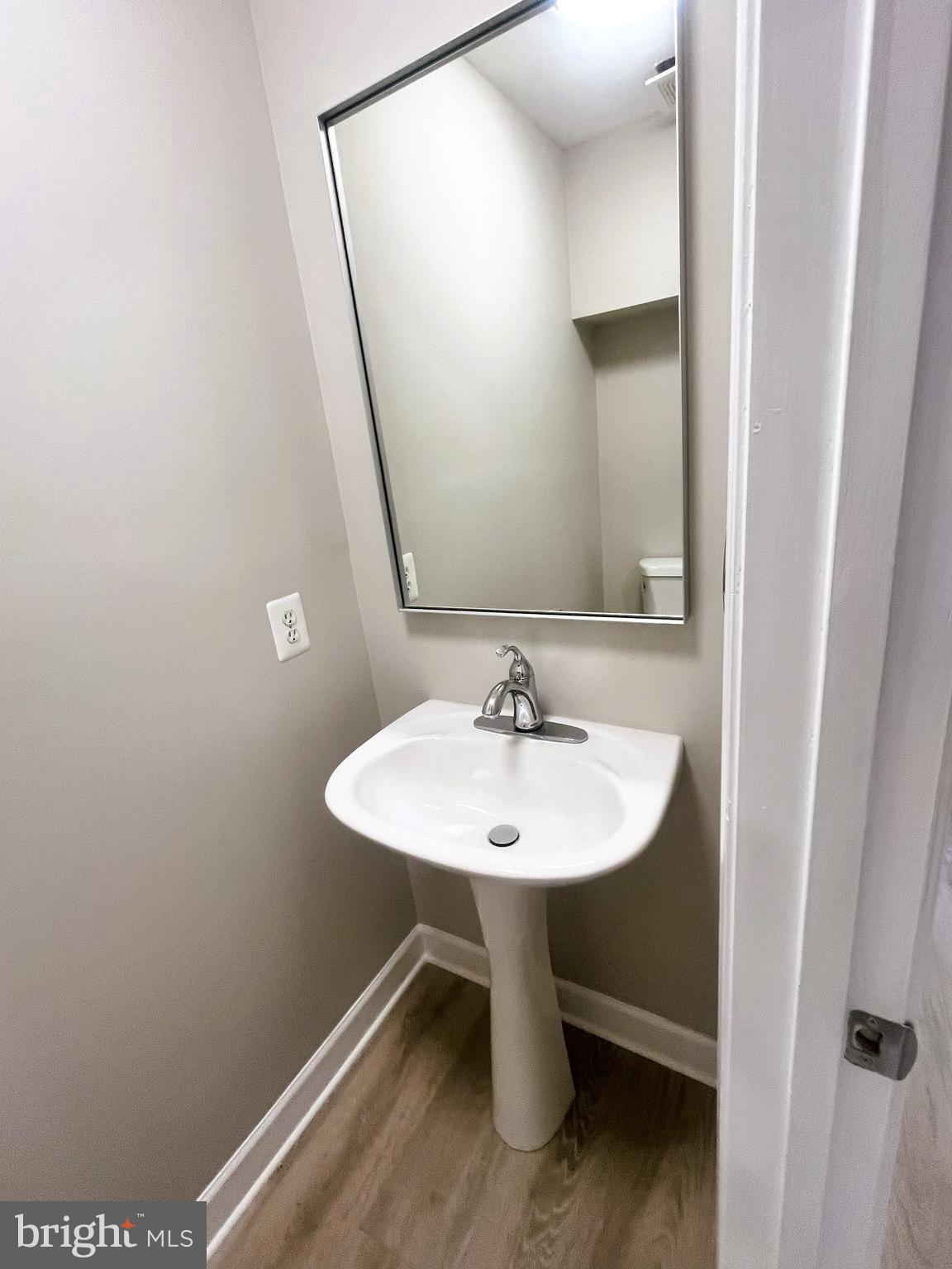 JEFFERSON VILLAGE - Residential Lease