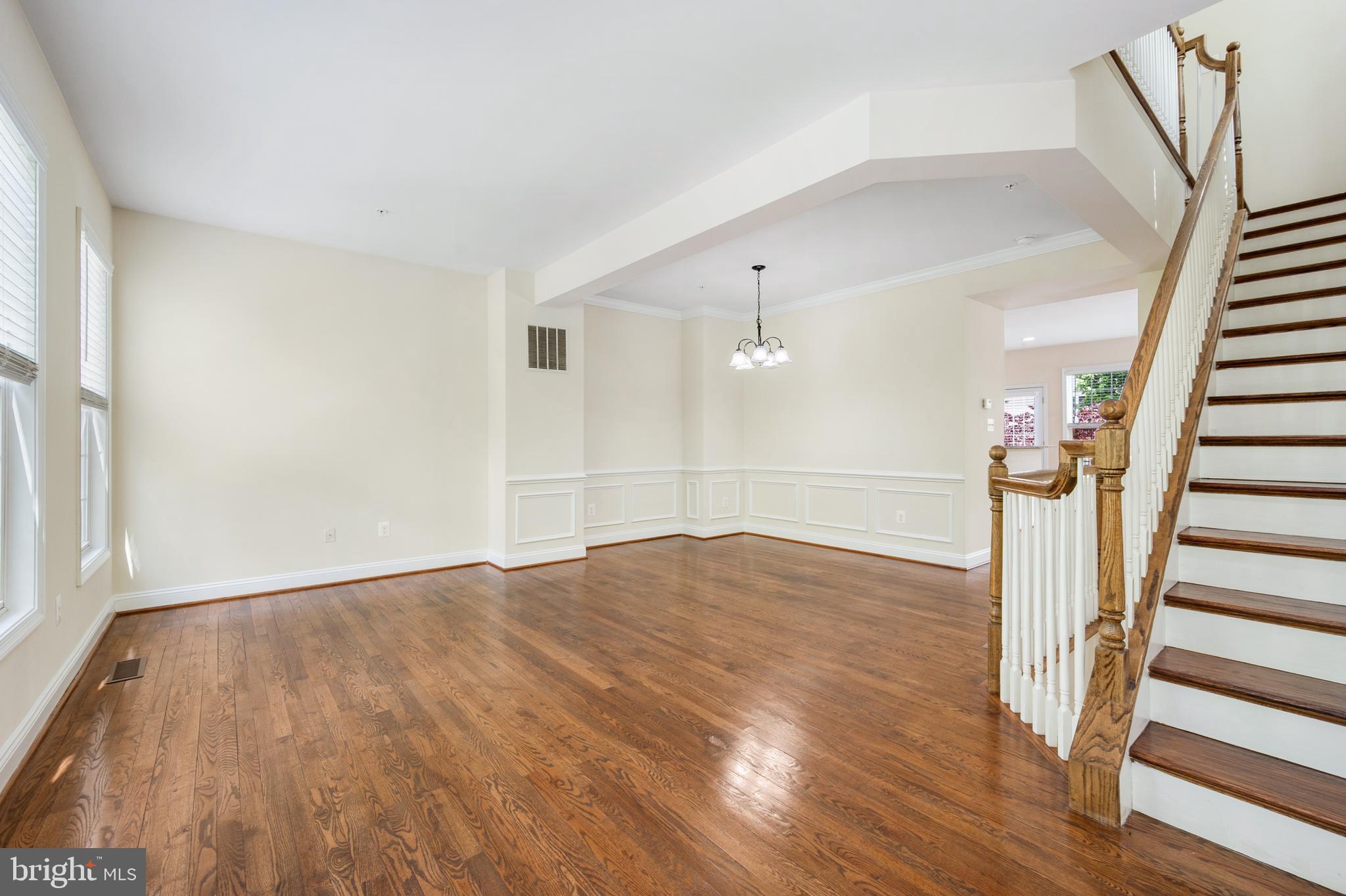 WOODWARD CROSSING - Residential Lease