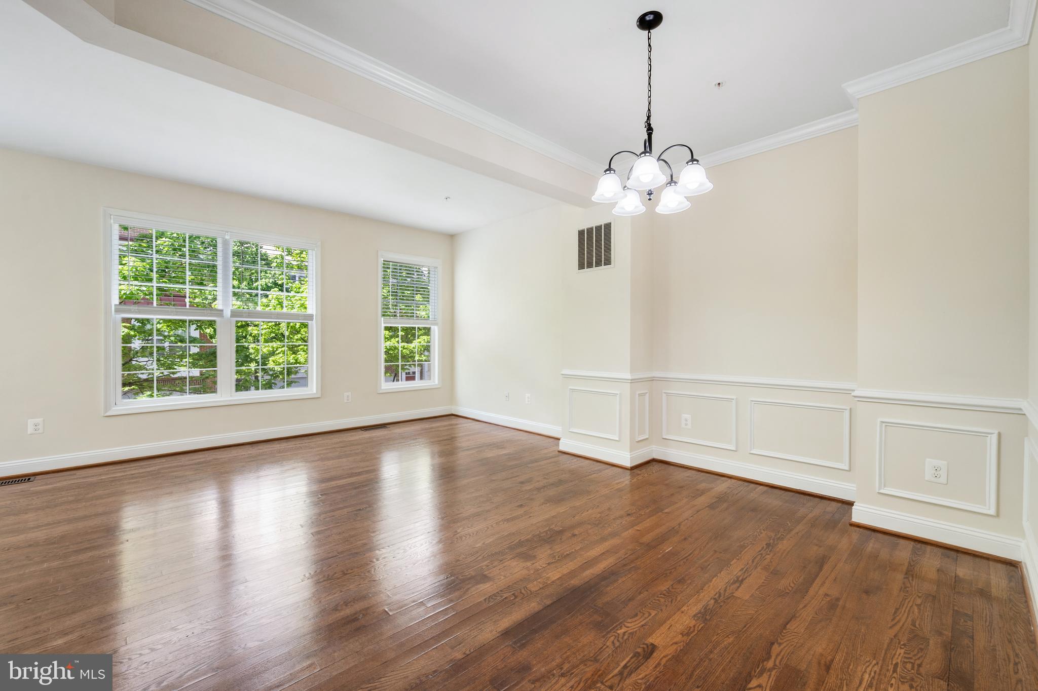 WOODWARD CROSSING - Residential Lease
